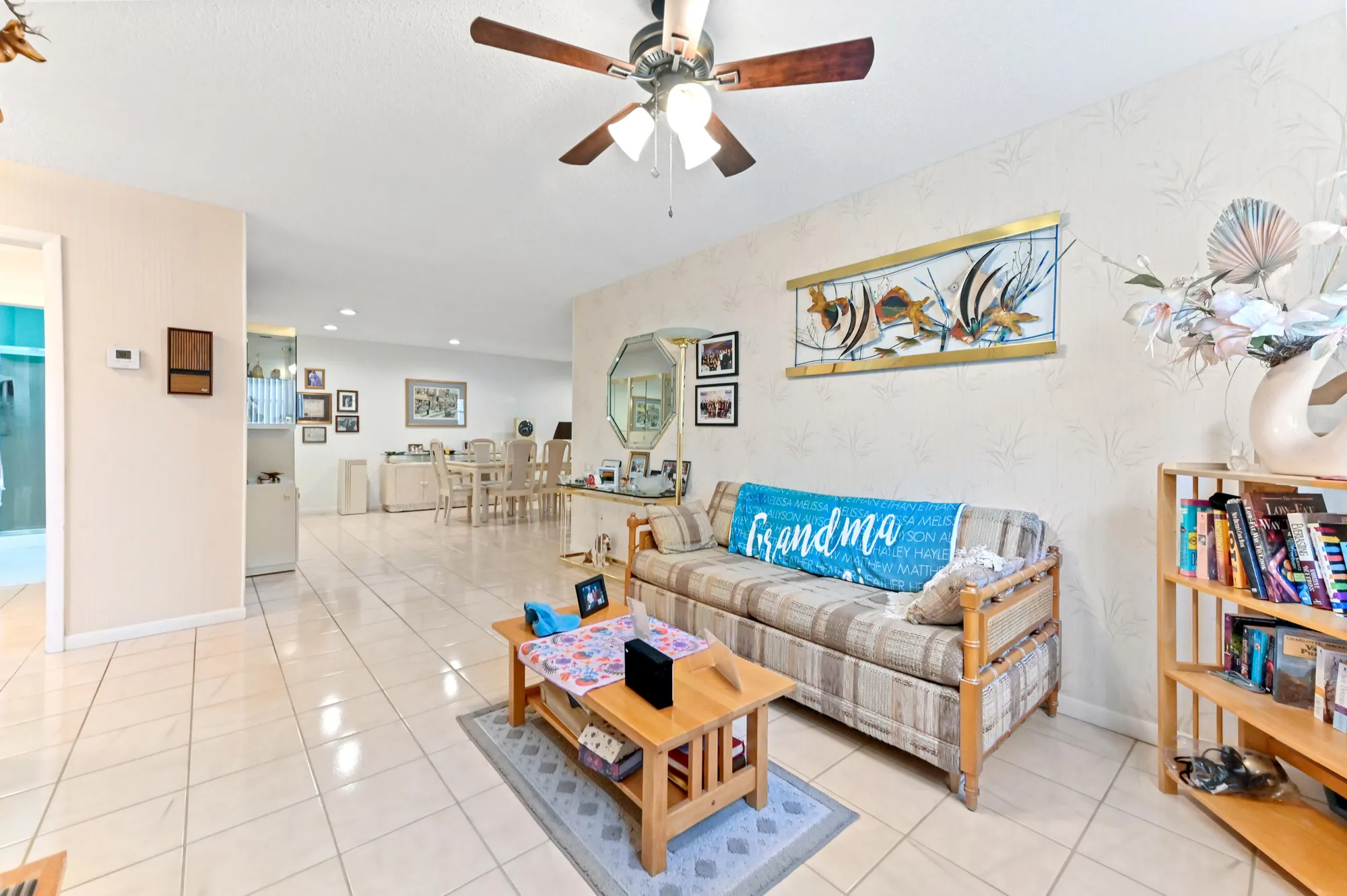 Property Slideshow image 11 of 29 | 109 lake rebecca dr # 109, West Palm Beach, FL, 33411