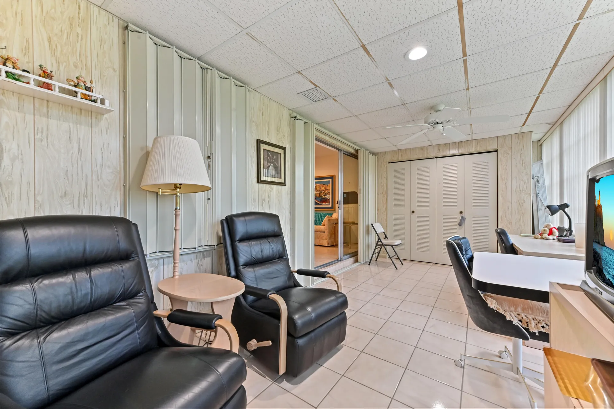 Property Slideshow image 14 of 29 | 109 lake rebecca dr # 109, West Palm Beach, FL, 33411
