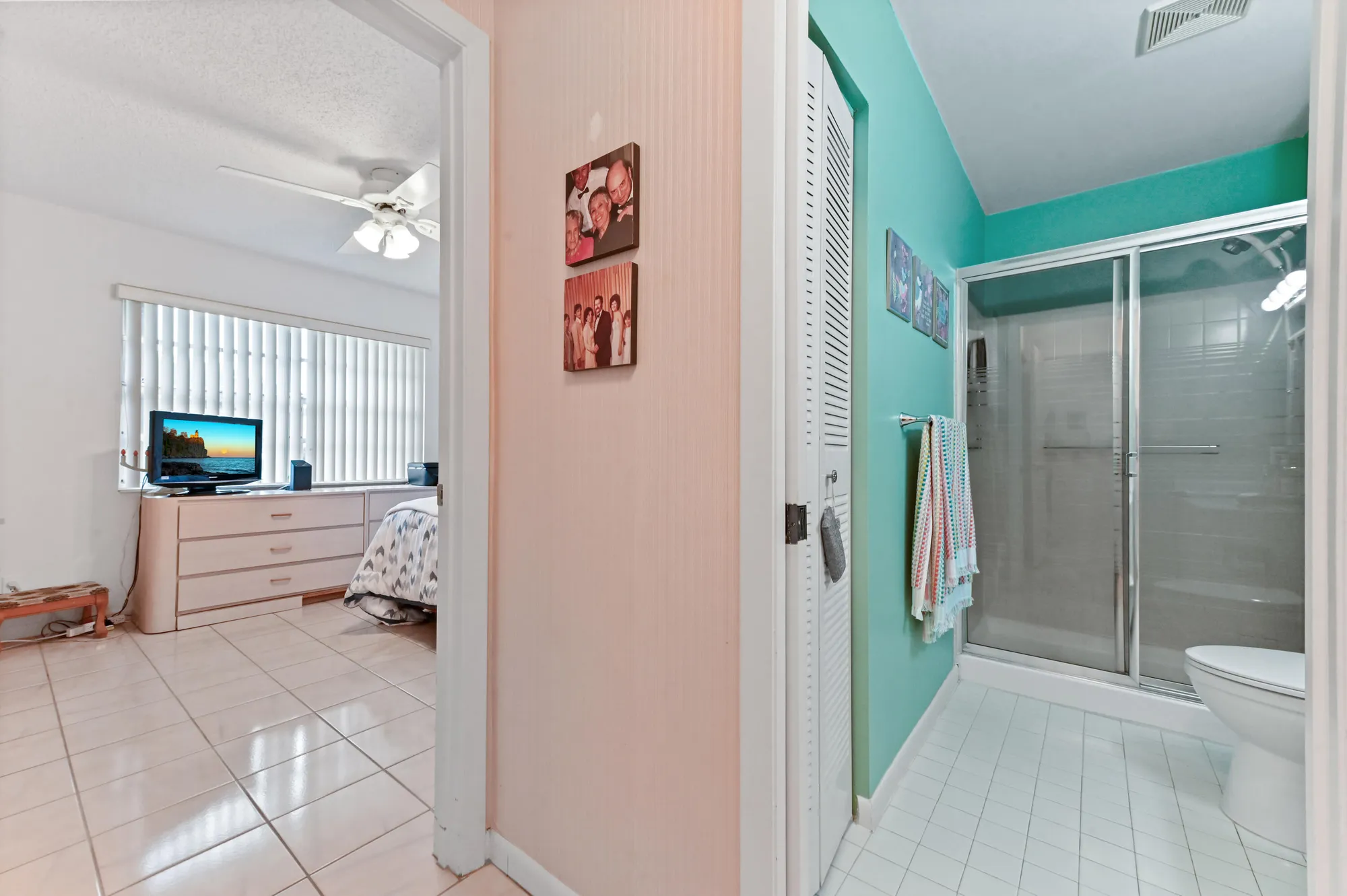 Property Slideshow image 21 of 29 | 109 lake rebecca dr # 109, West Palm Beach, FL, 33411