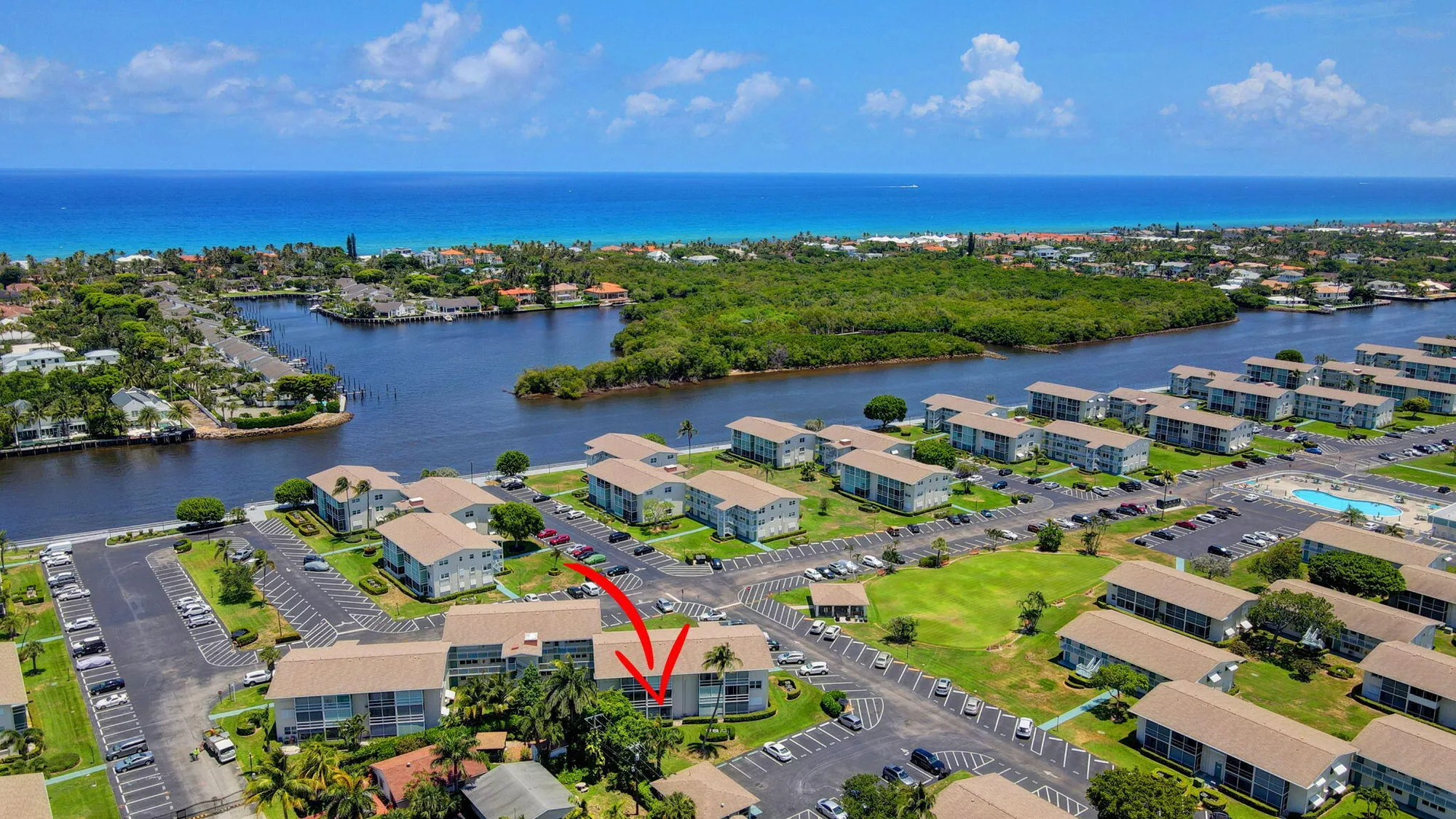 Property Slideshow image 1 of 45 | 210 horizons e 103, Boynton Beach, FL, 33435