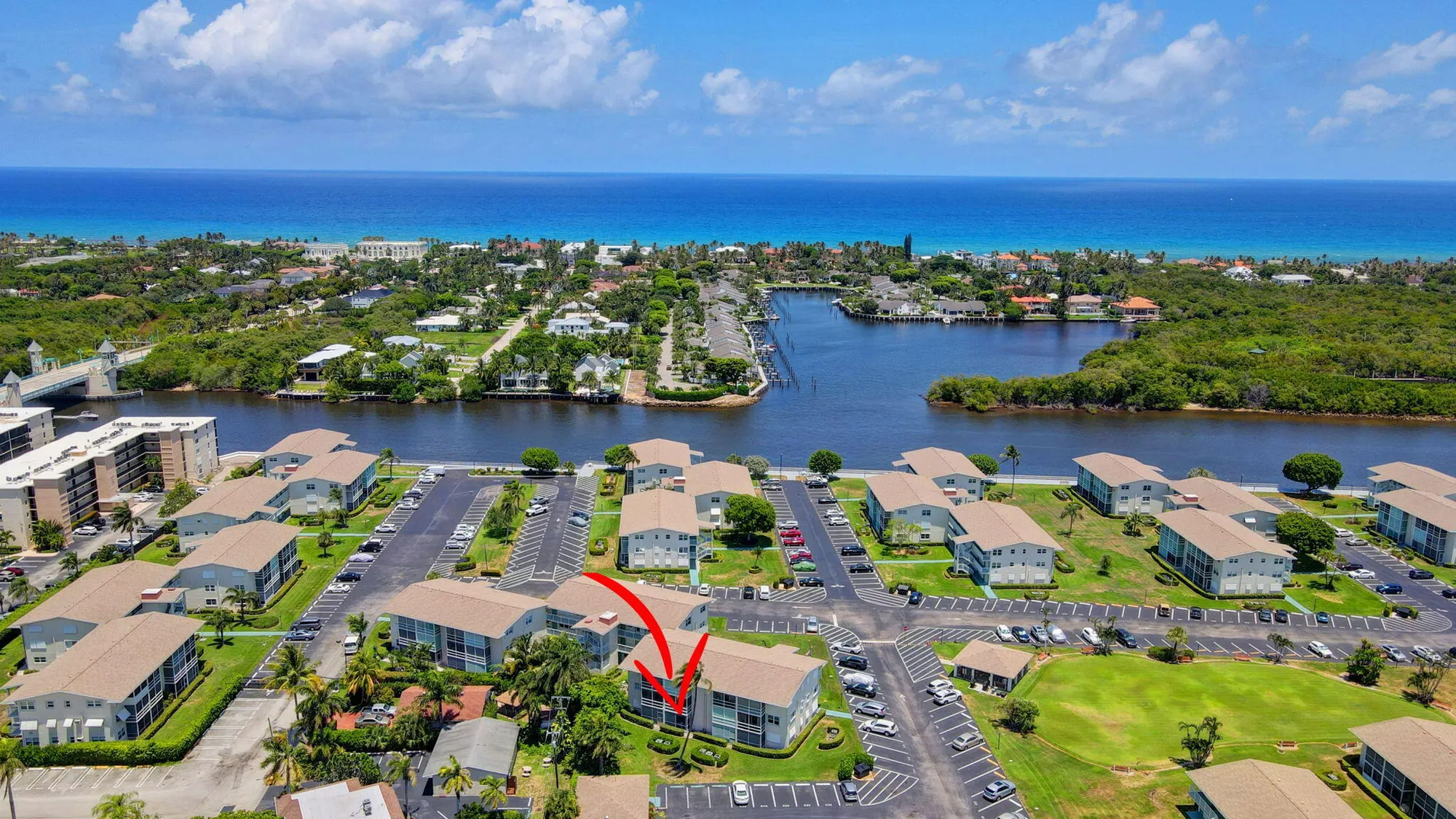 Property Slideshow image 5 of 45 | 210 horizons e 103, Boynton Beach, FL, 33435