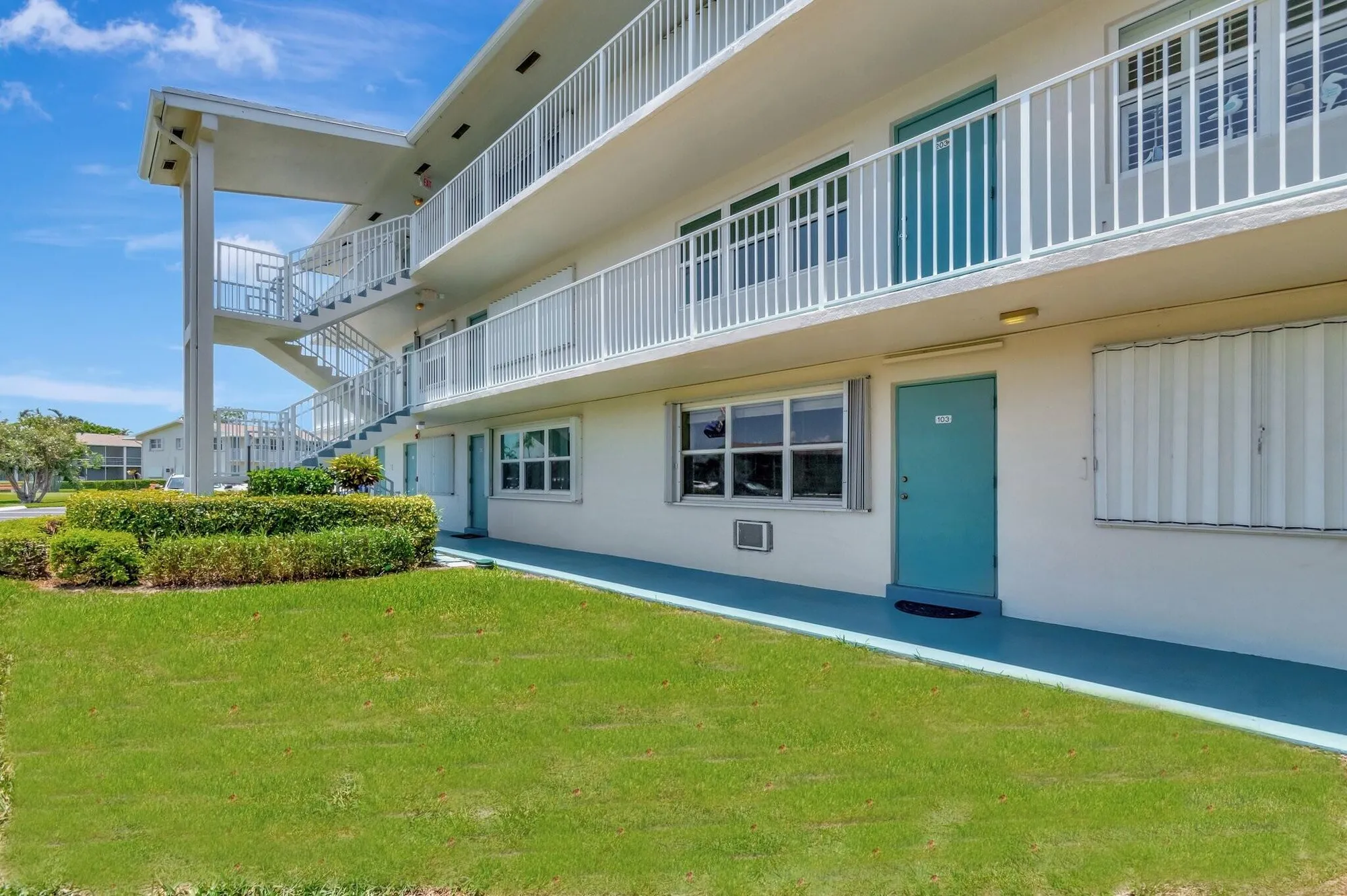 Property Slideshow image 10 of 45 | 210 horizons e 103, Boynton Beach, FL, 33435