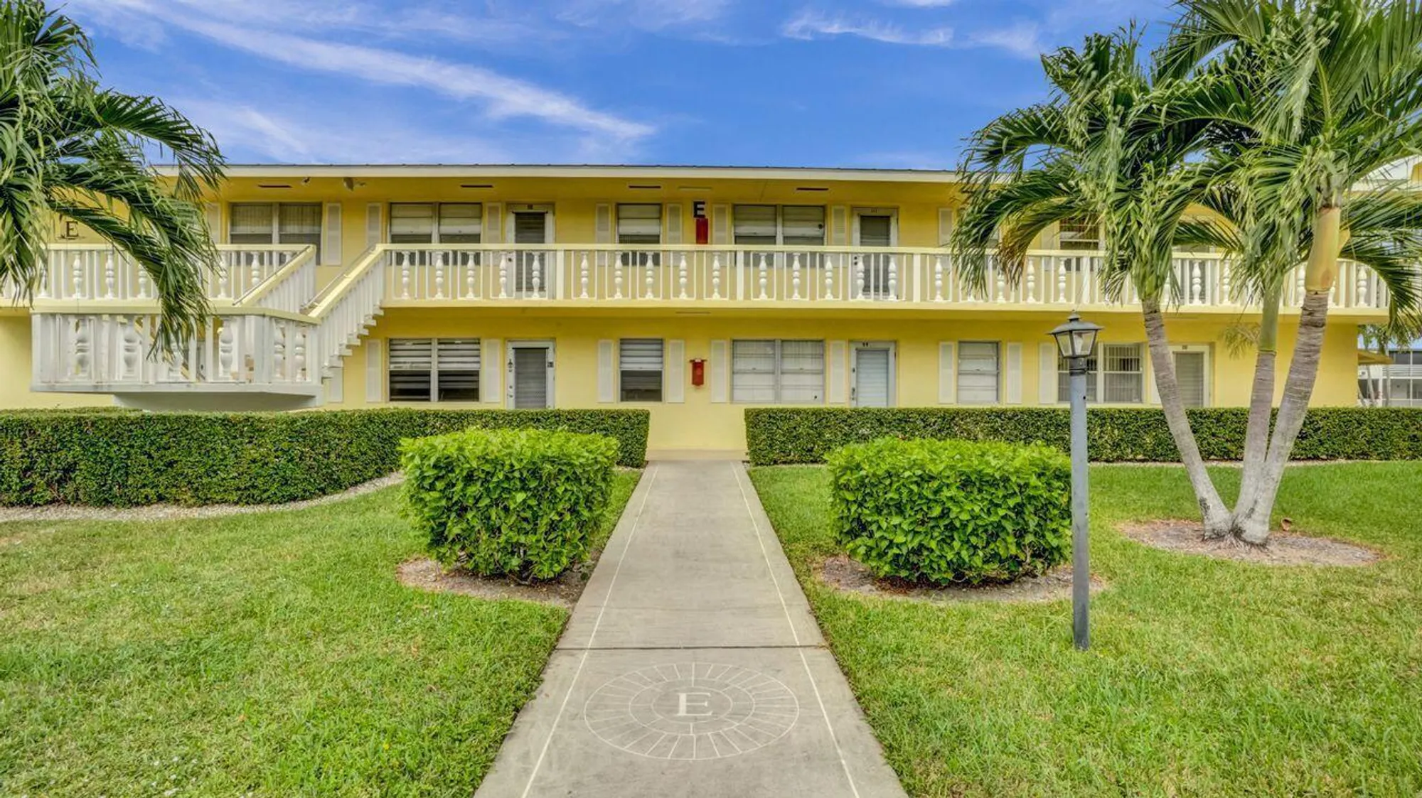 Property Slideshow image 13 of 18 | 118 sheffield e unit e, West Palm Beach, FL, 33417