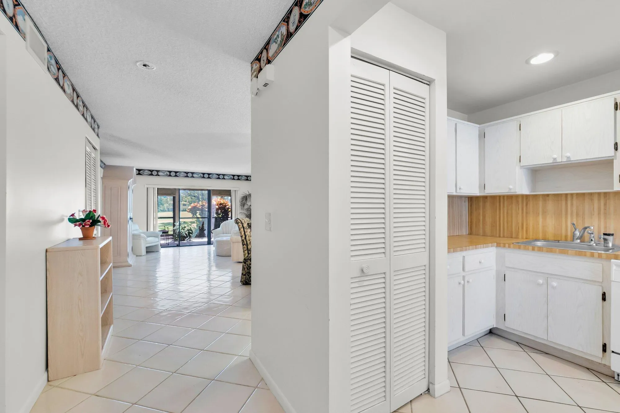 Property Slideshow image 4 of 71 | 7 stratford dr c, Boynton Beach, FL, 33436