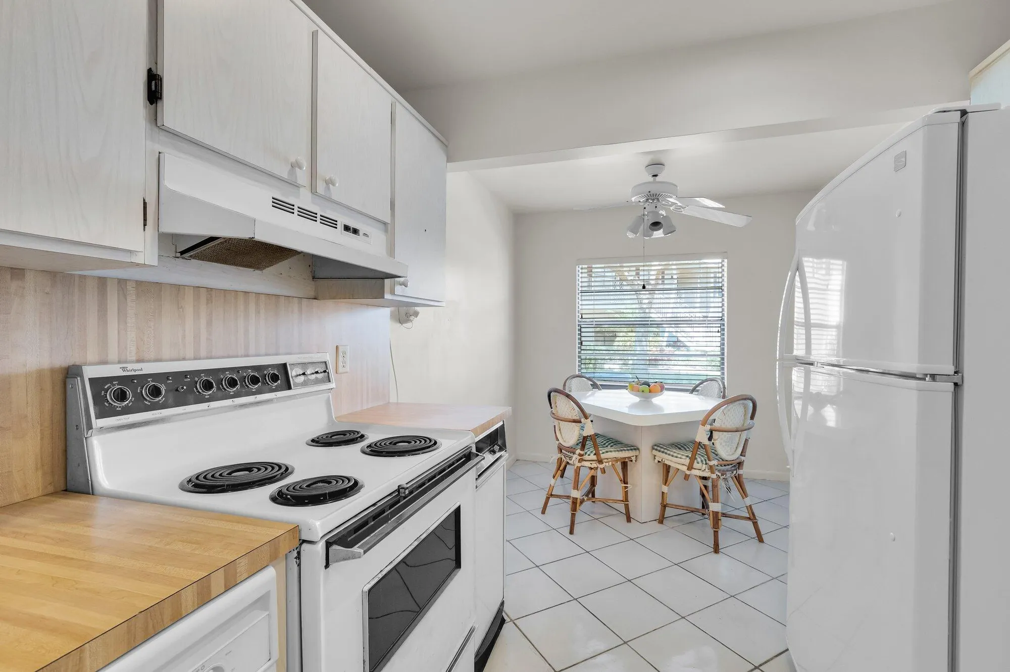 Property Slideshow image 10 of 71 | 7 stratford dr c, Boynton Beach, FL, 33436