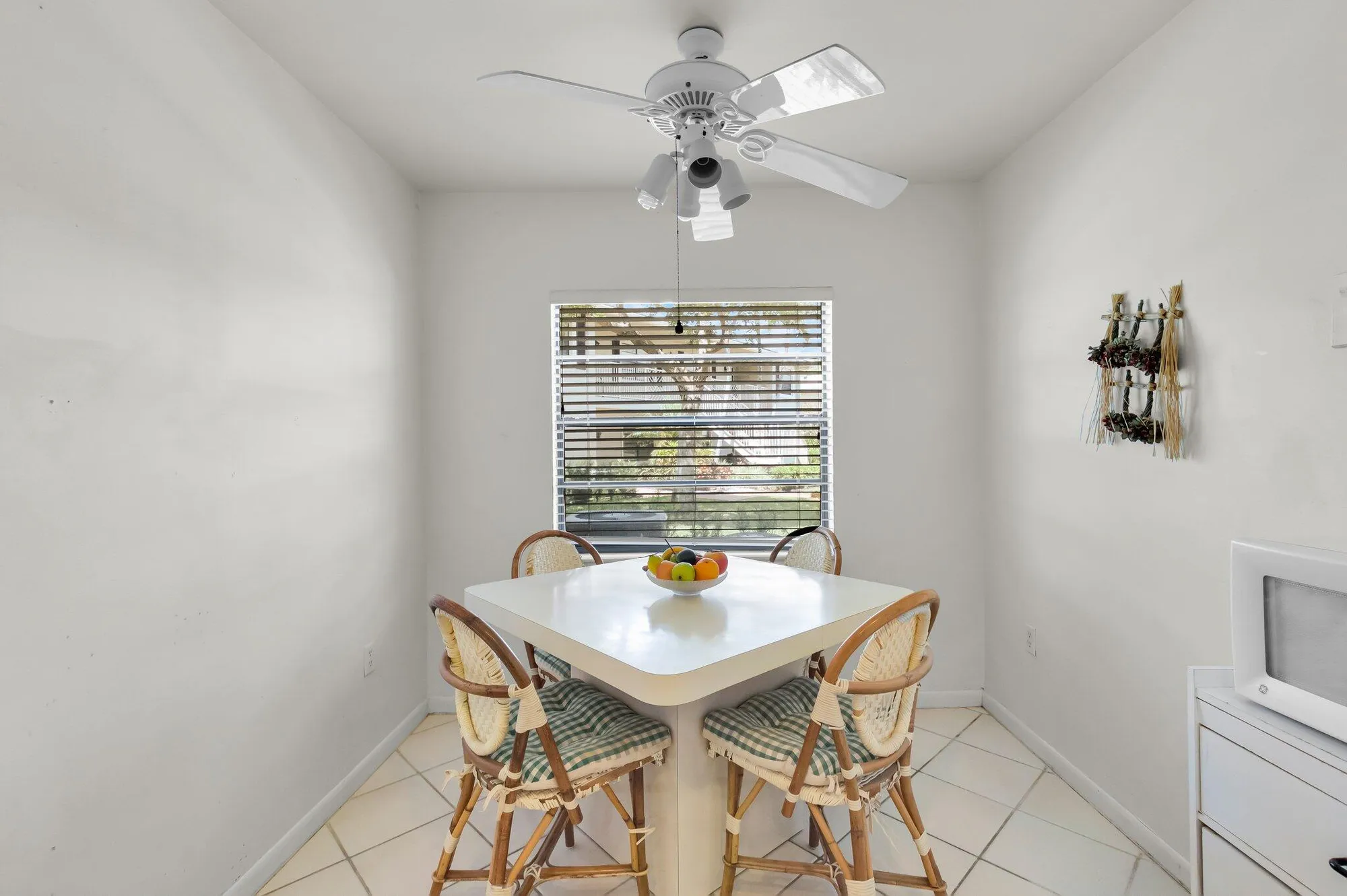 Property Slideshow image 14 of 71 | 7 stratford dr c, Boynton Beach, FL, 33436