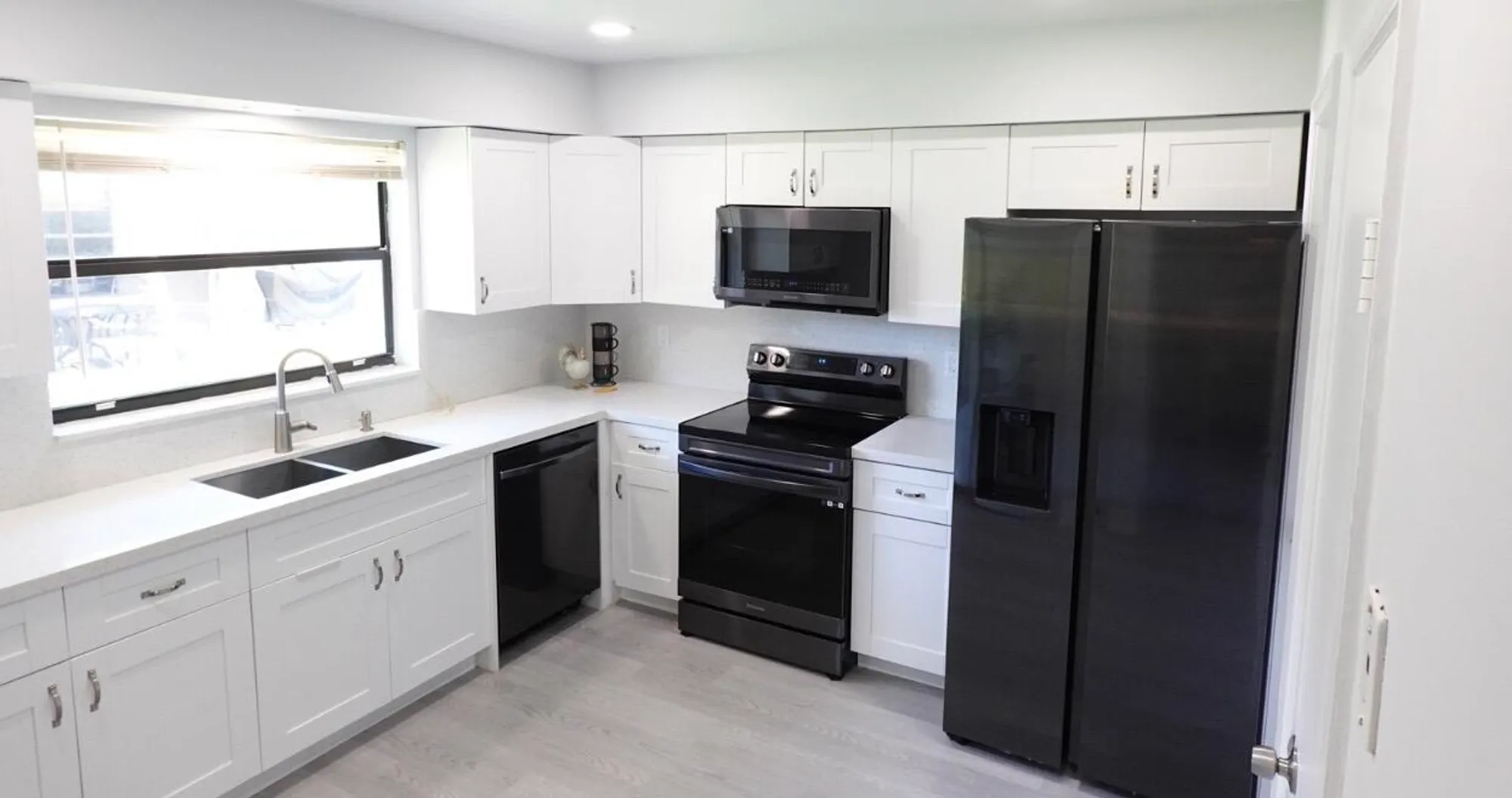 Property Slideshow image 11 of 20 | 9740 pecan tree dr a, Boynton Beach, FL, 33436