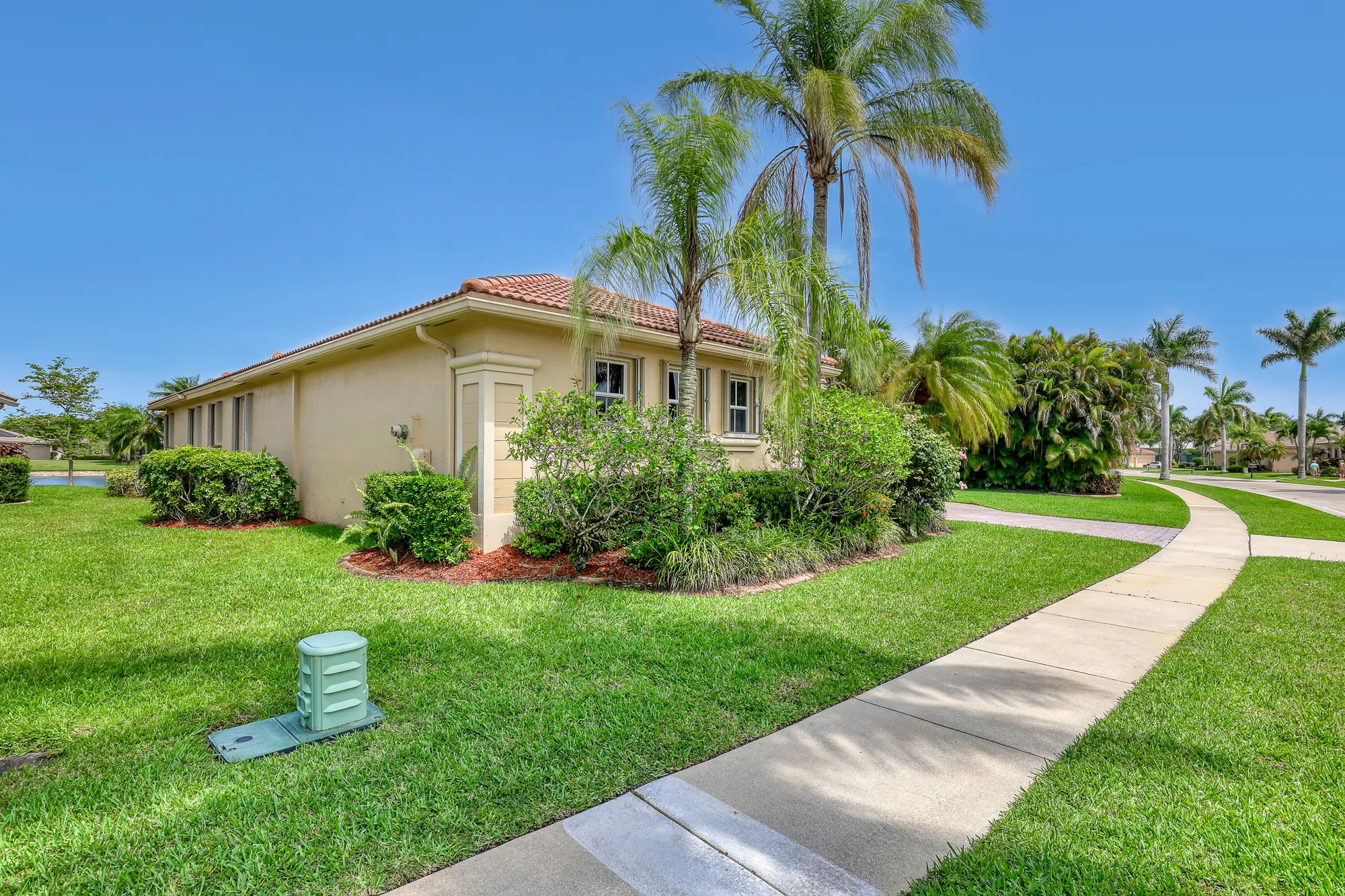 Property Slideshow image 49 of 89 | 9466 lantern bay cir, West Palm Beach, FL, 33411