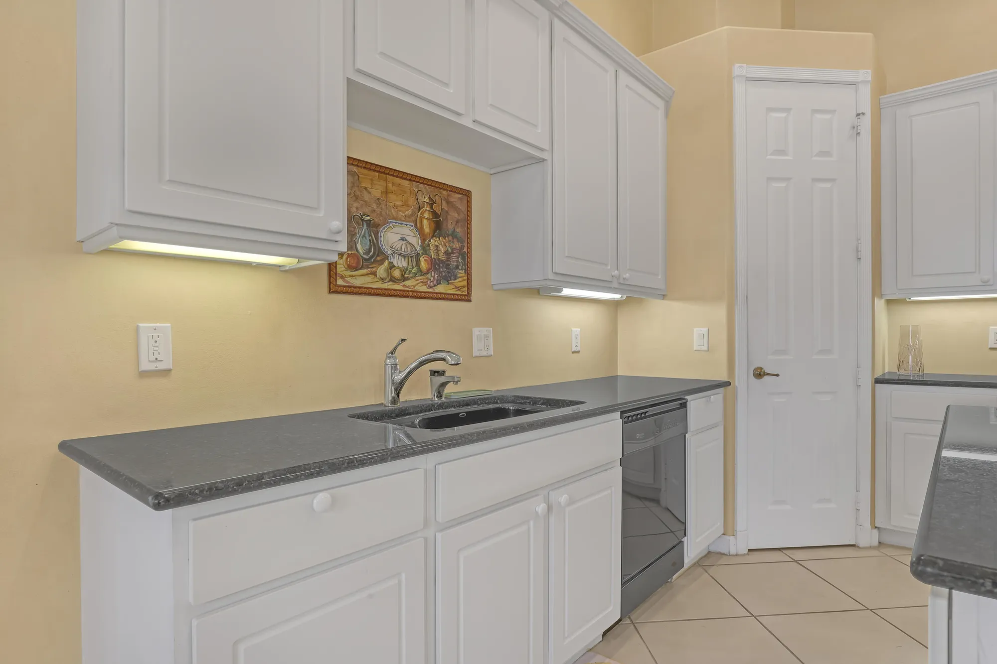 Property Slideshow image 11 of 89 | 9466 lantern bay cir, West Palm Beach, FL, 33411