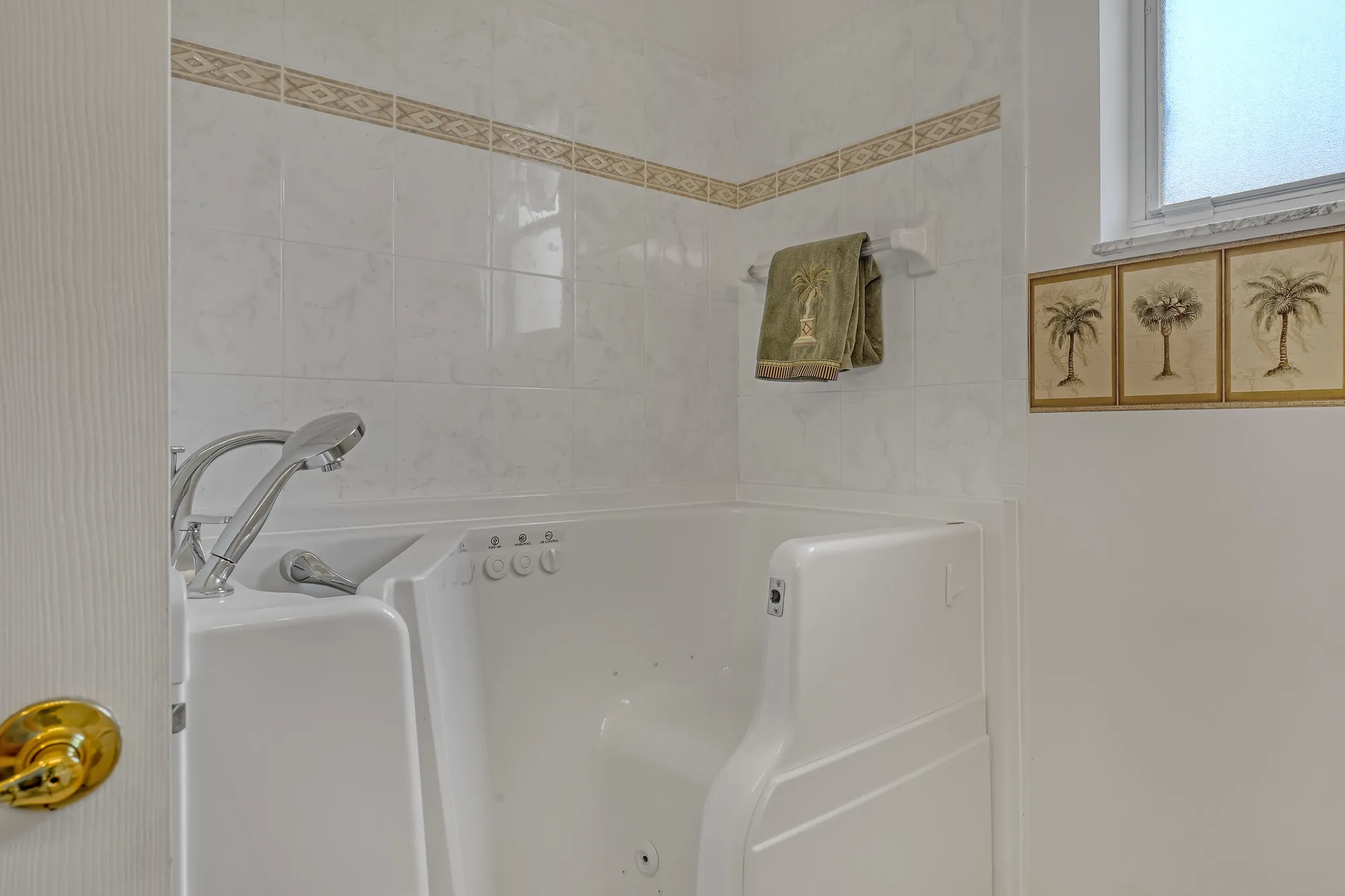 Property Slideshow image 36 of 89 | 9466 lantern bay cir, West Palm Beach, FL, 33411