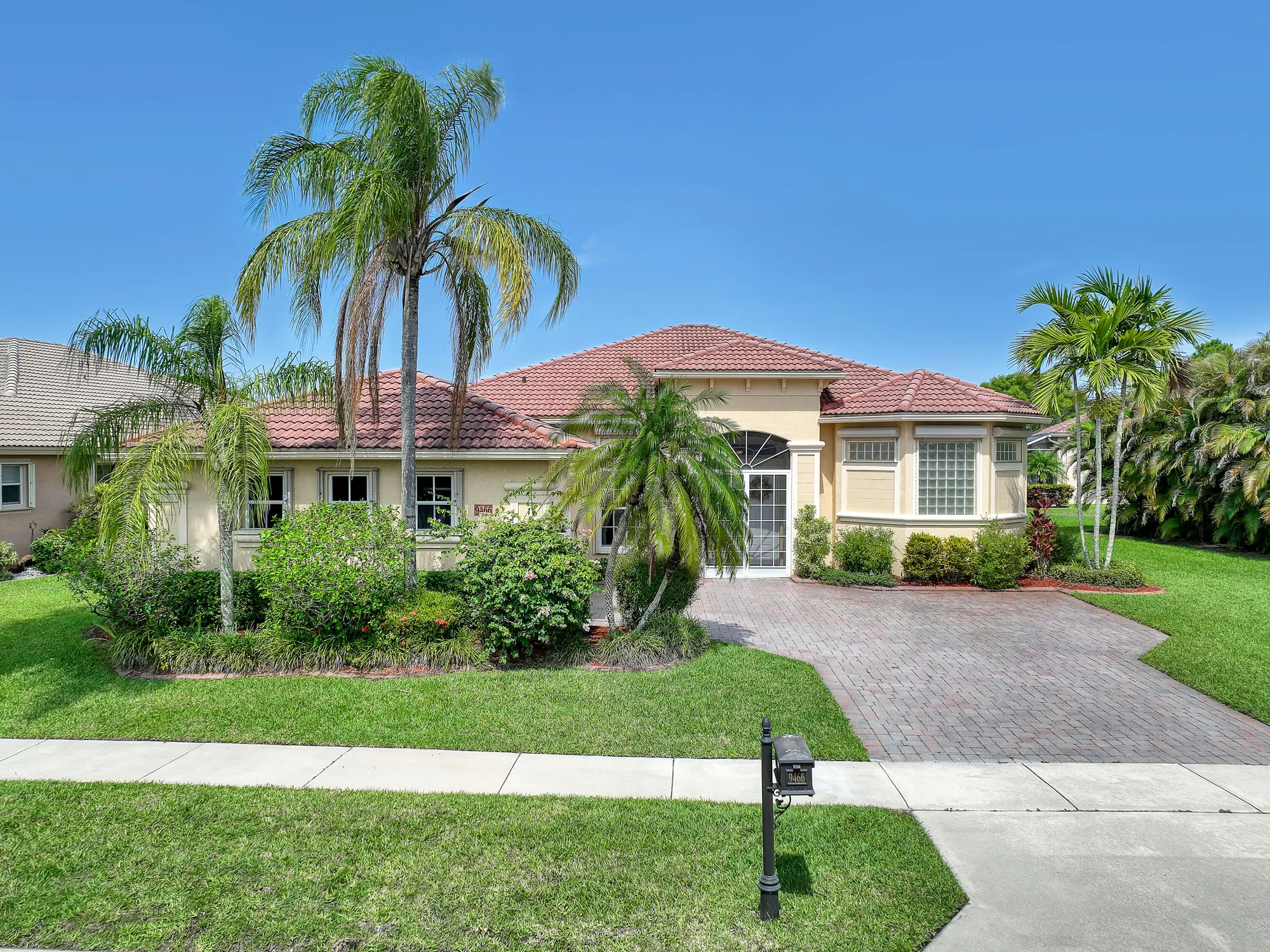 Property Slideshow image 2 of 89 | 9466 lantern bay cir, West Palm Beach, FL, 33411