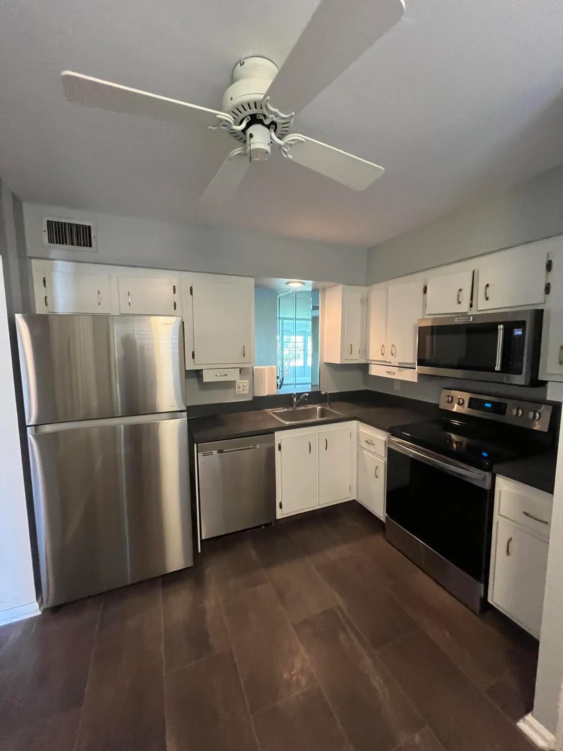 Property Slideshow image 7 of 29 | 14701 cumberland dr apt 301, Delray Beach, FL, 33446