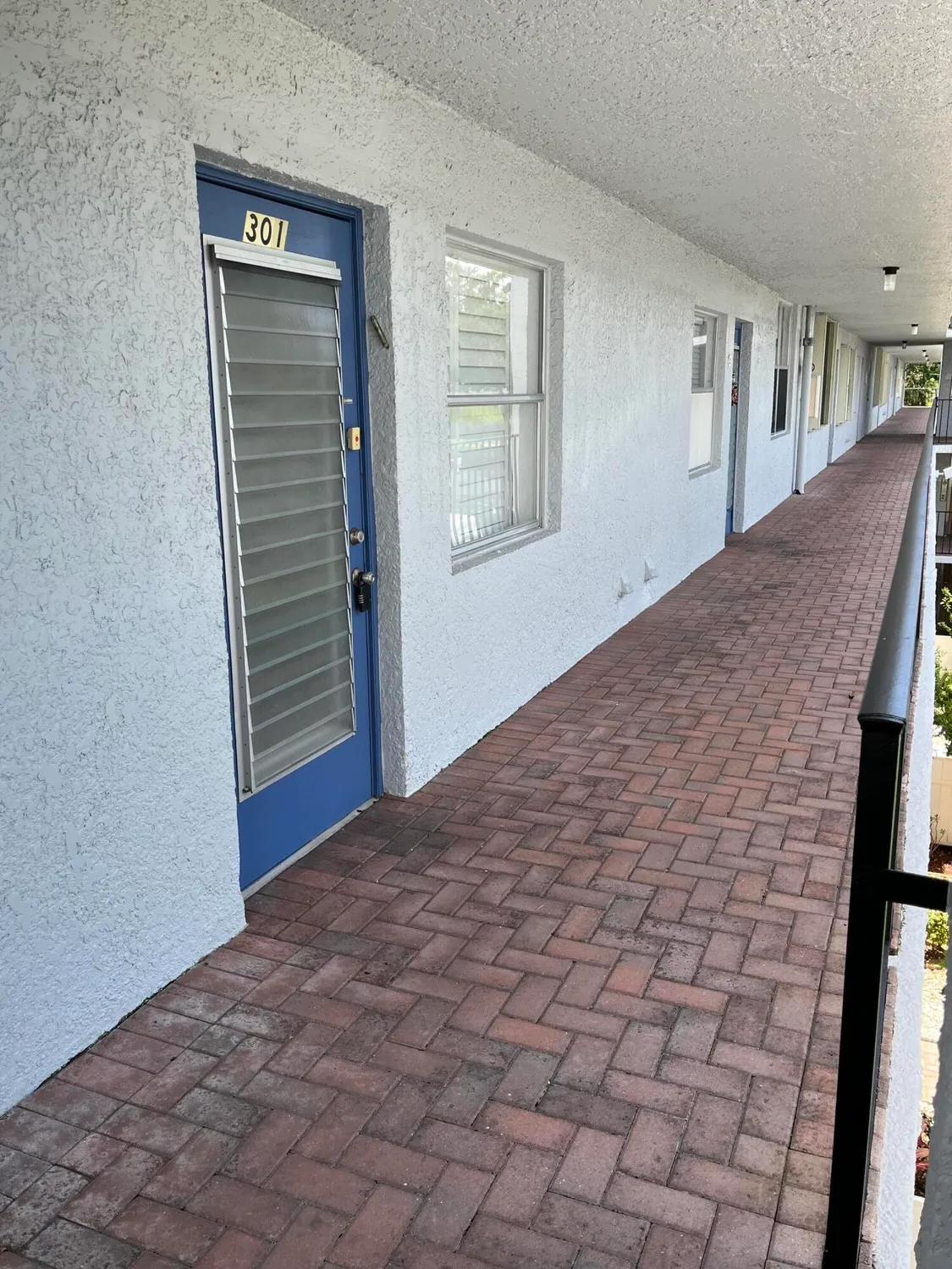 Property Slideshow image 5 of 29 | 14701 cumberland dr apt 301, Delray Beach, FL, 33446