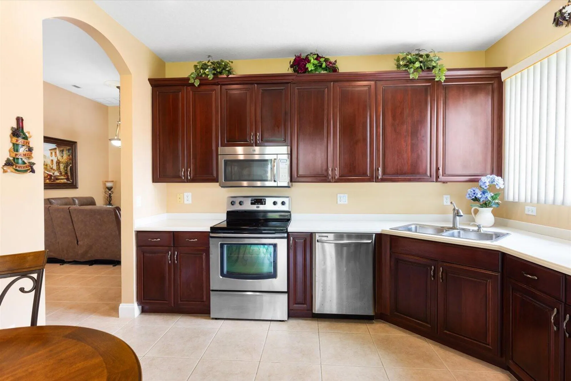 Property Slideshow image 12 of 45 | 447 sw talquin ln, Port Saint Lucie, FL, 34986