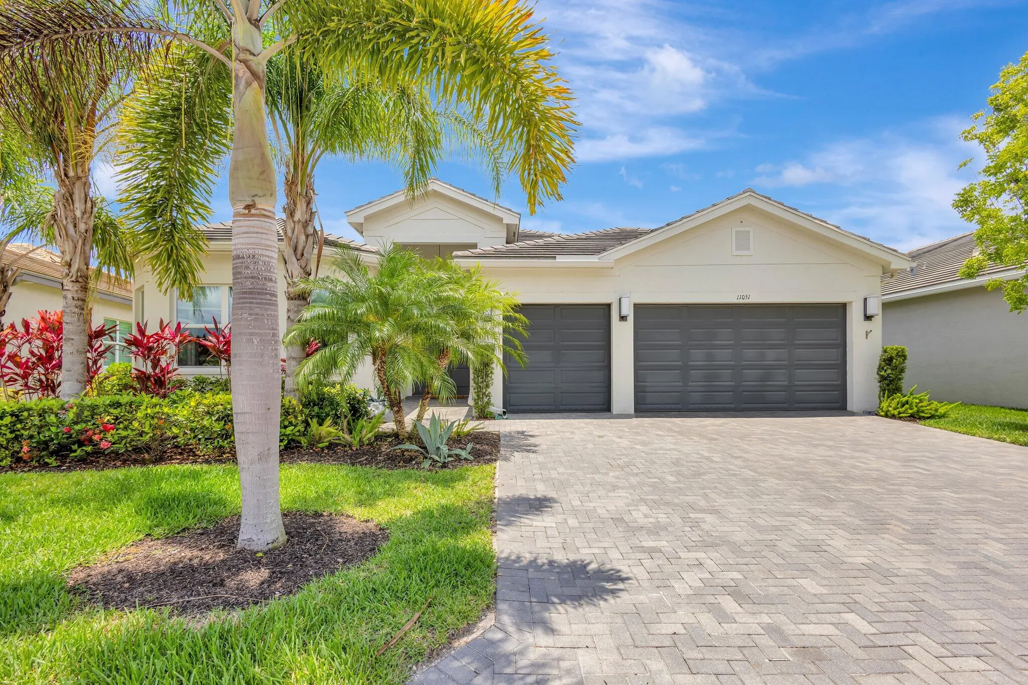 Property Slideshow image 6 of 94 | 11051 sw ivory springs ln, Port Saint Lucie, FL, 34987
