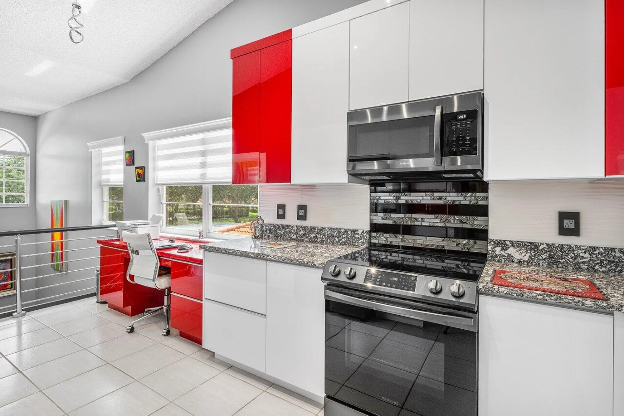 Property Slideshow image 18 of 49 | 7685 springwater pl 201, Boynton Beach, FL, 33437