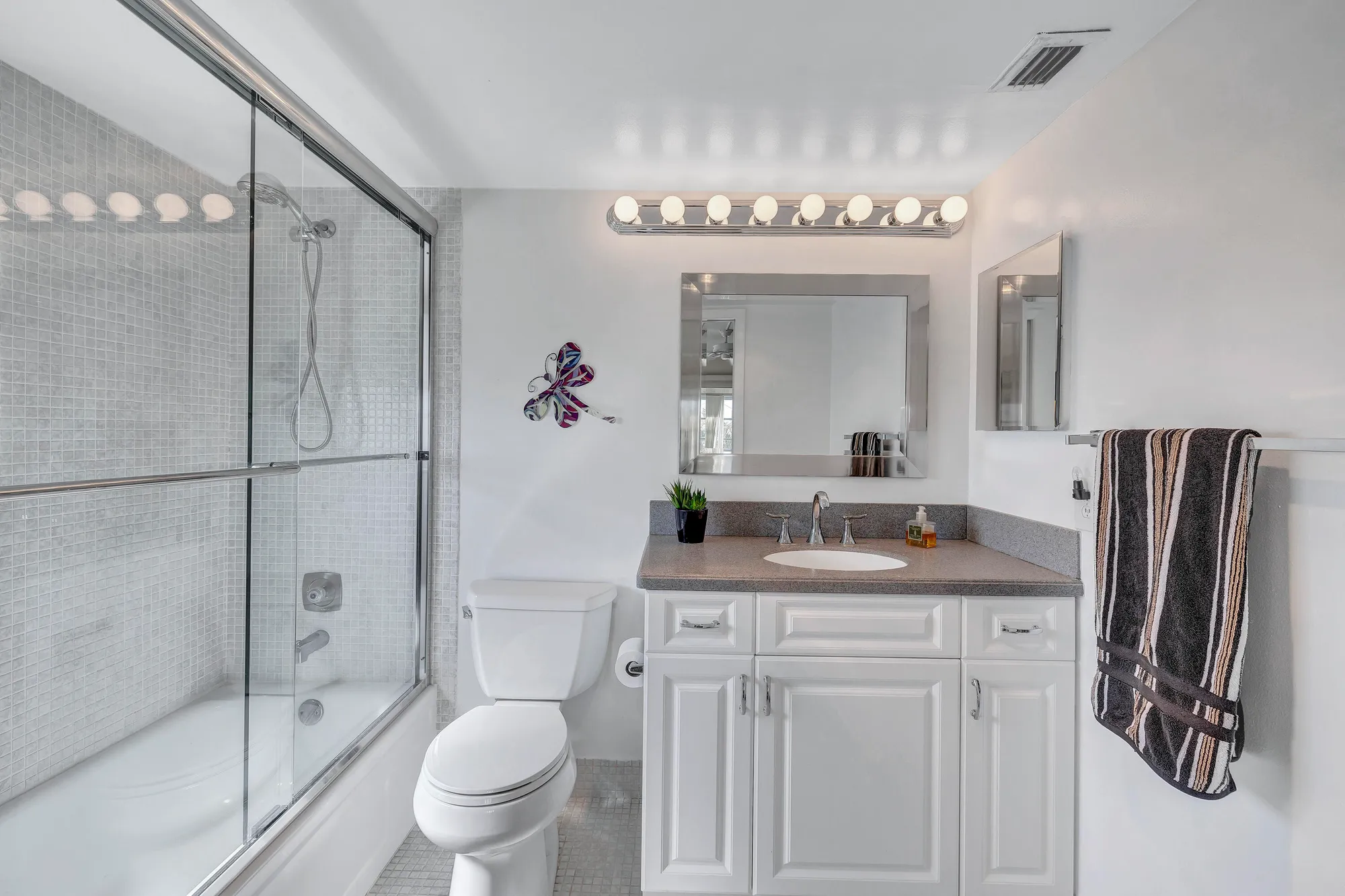 Property Slideshow image 19 of 48 | 3001 lincoln a # 3001, Boca Raton, FL, 33434