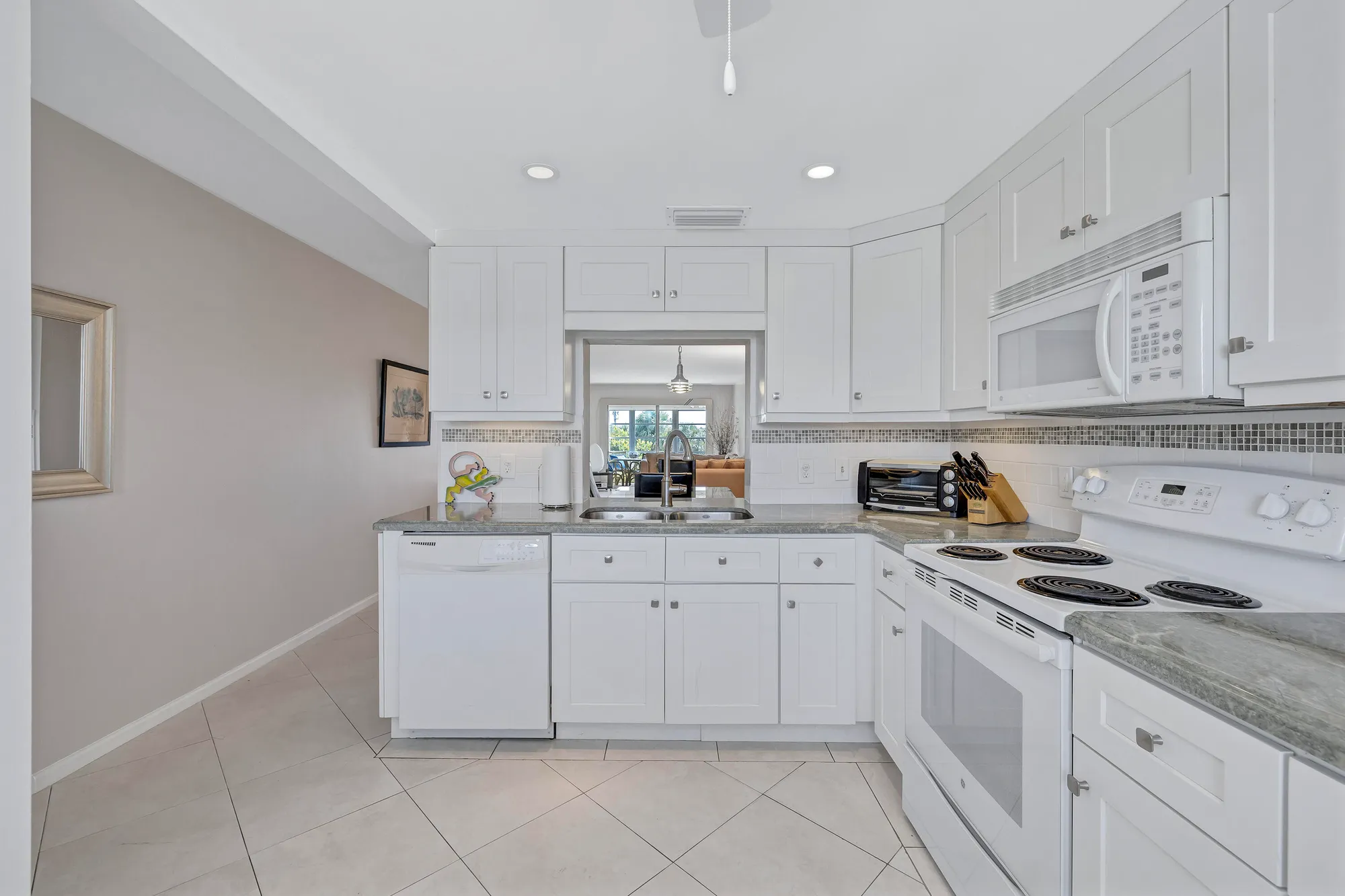 Property Slideshow image 6 of 48 | 3001 lincoln a # 3001, Boca Raton, FL, 33434