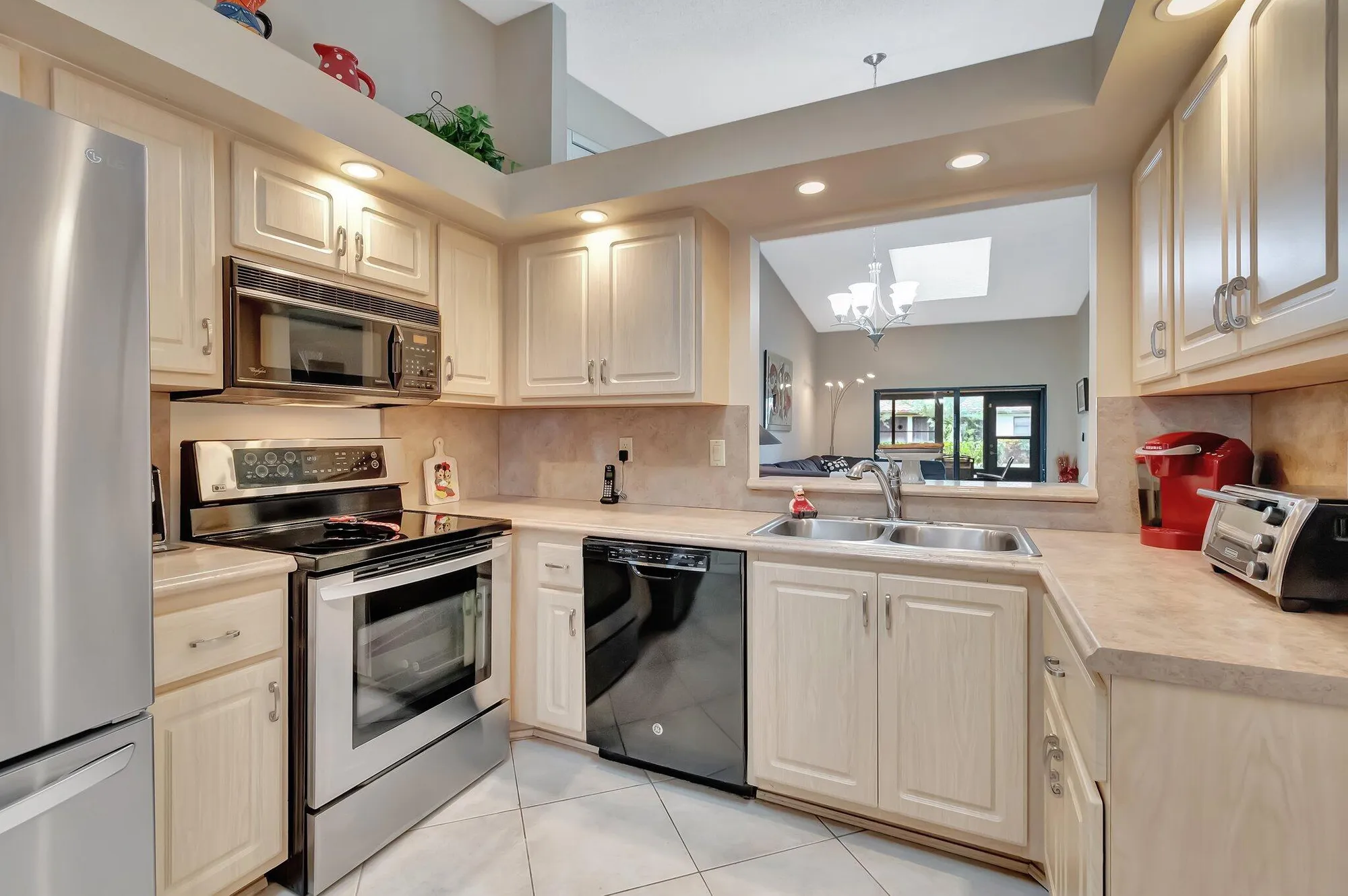 Property Slideshow image 20 of 92 | 6375 kings gate cir, Delray Beach, FL, 33484