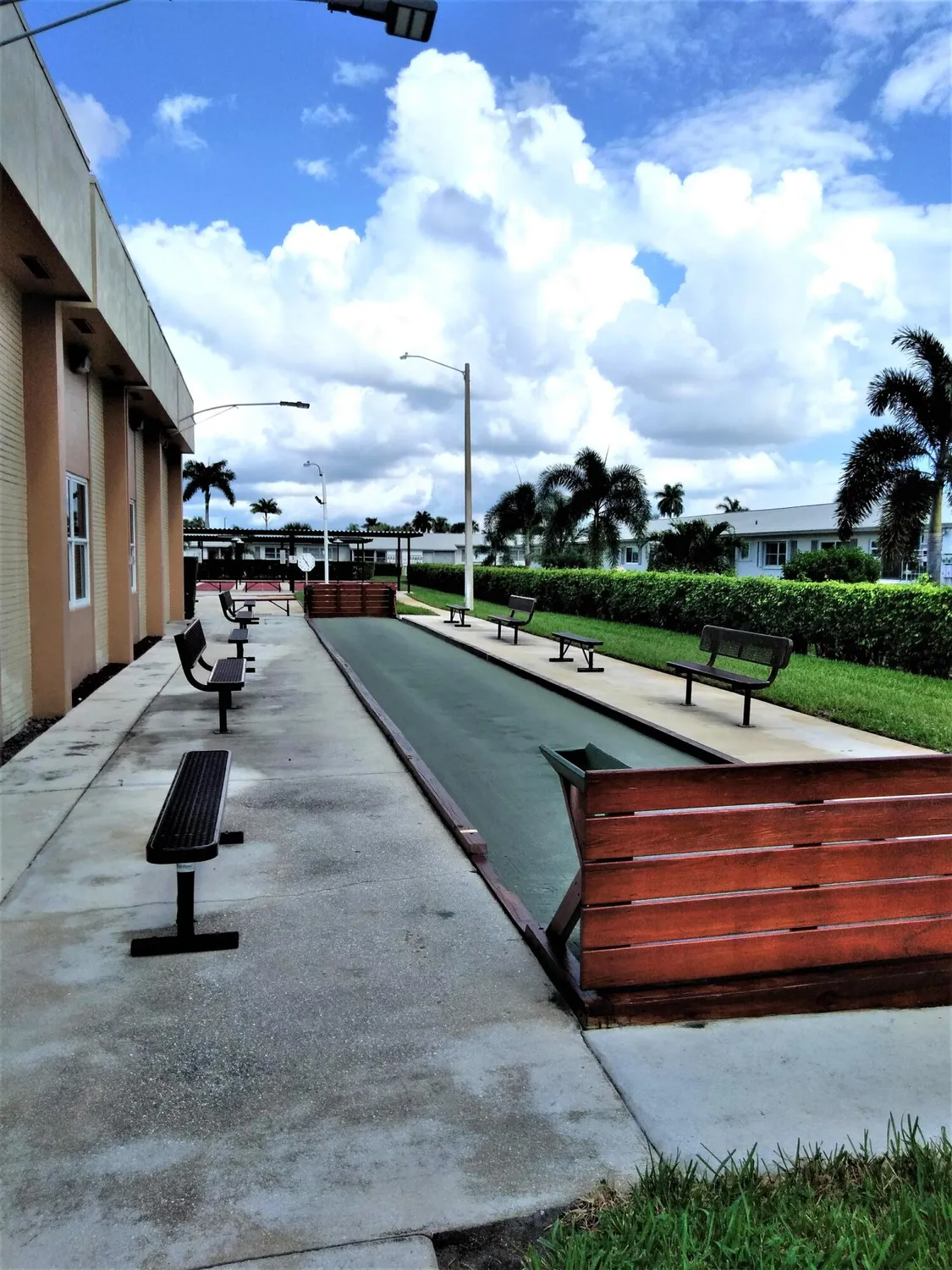 Property Slideshow image 27 of 43 | 2802 crosley dr d, West Palm Beach, FL, 33415