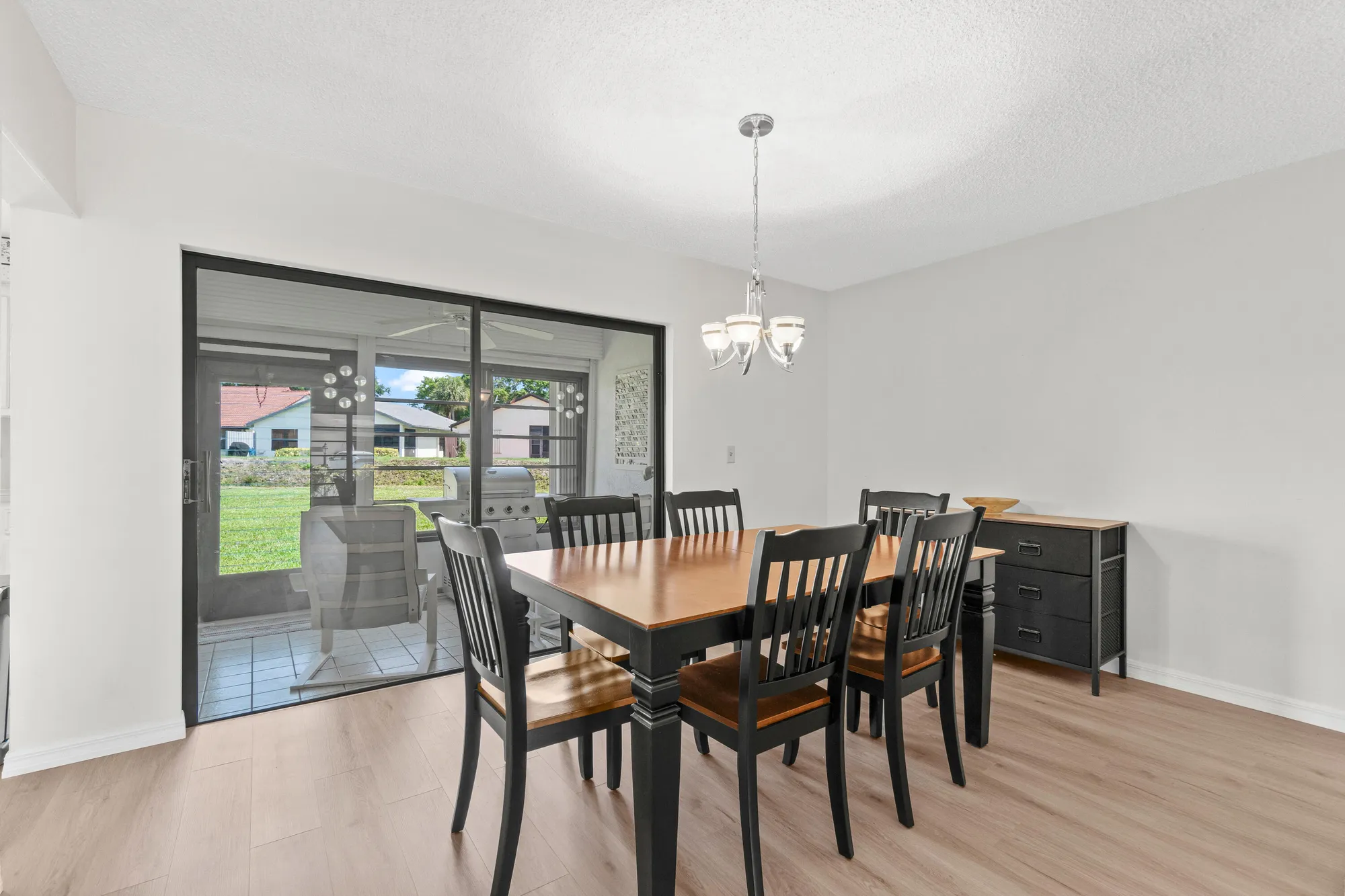 Property Slideshow image 8 of 28 | 4858 equestrian rd b, Boynton Beach, FL, 33436