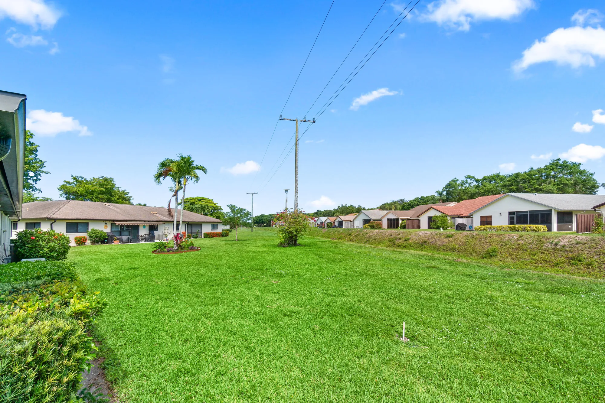 Property Slideshow image 25 of 28 | 4858 equestrian rd b, Boynton Beach, FL, 33436