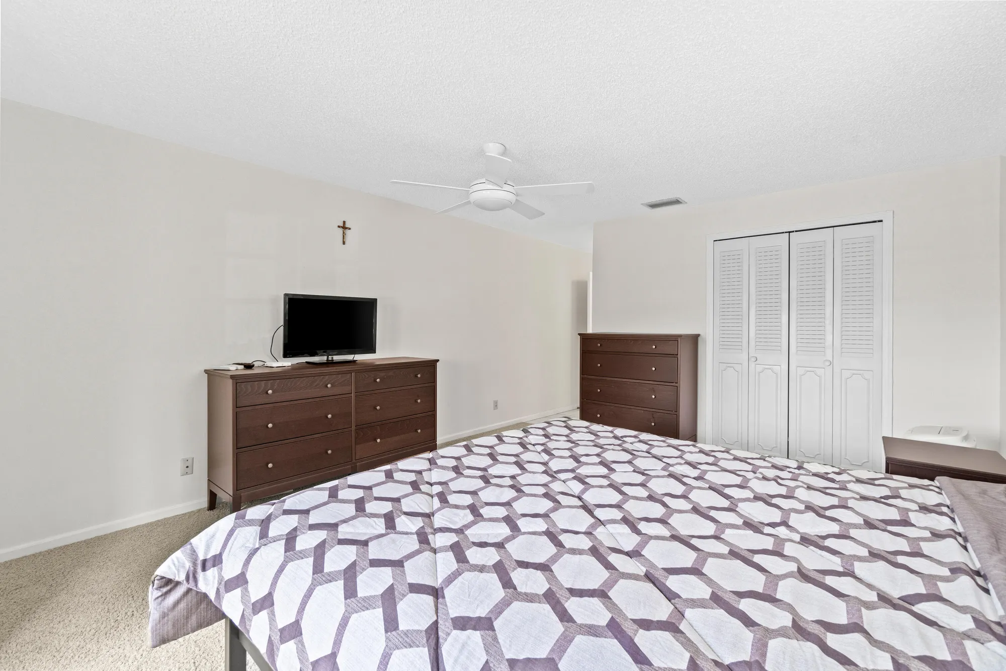 Property Slideshow image 17 of 28 | 4858 equestrian rd b, Boynton Beach, FL, 33436