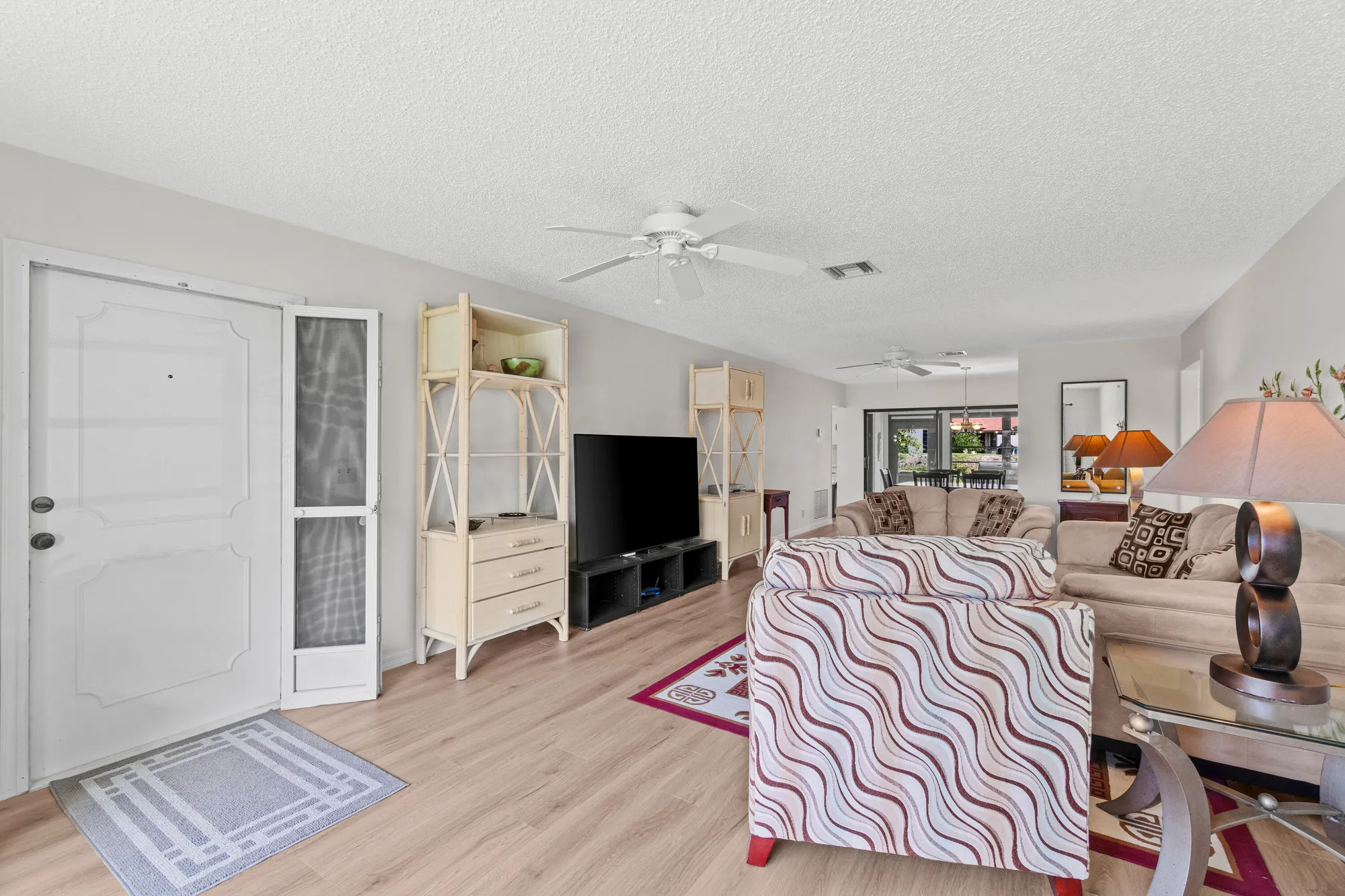 Property Slideshow image 5 of 28 | 4858 equestrian rd b, Boynton Beach, FL, 33436