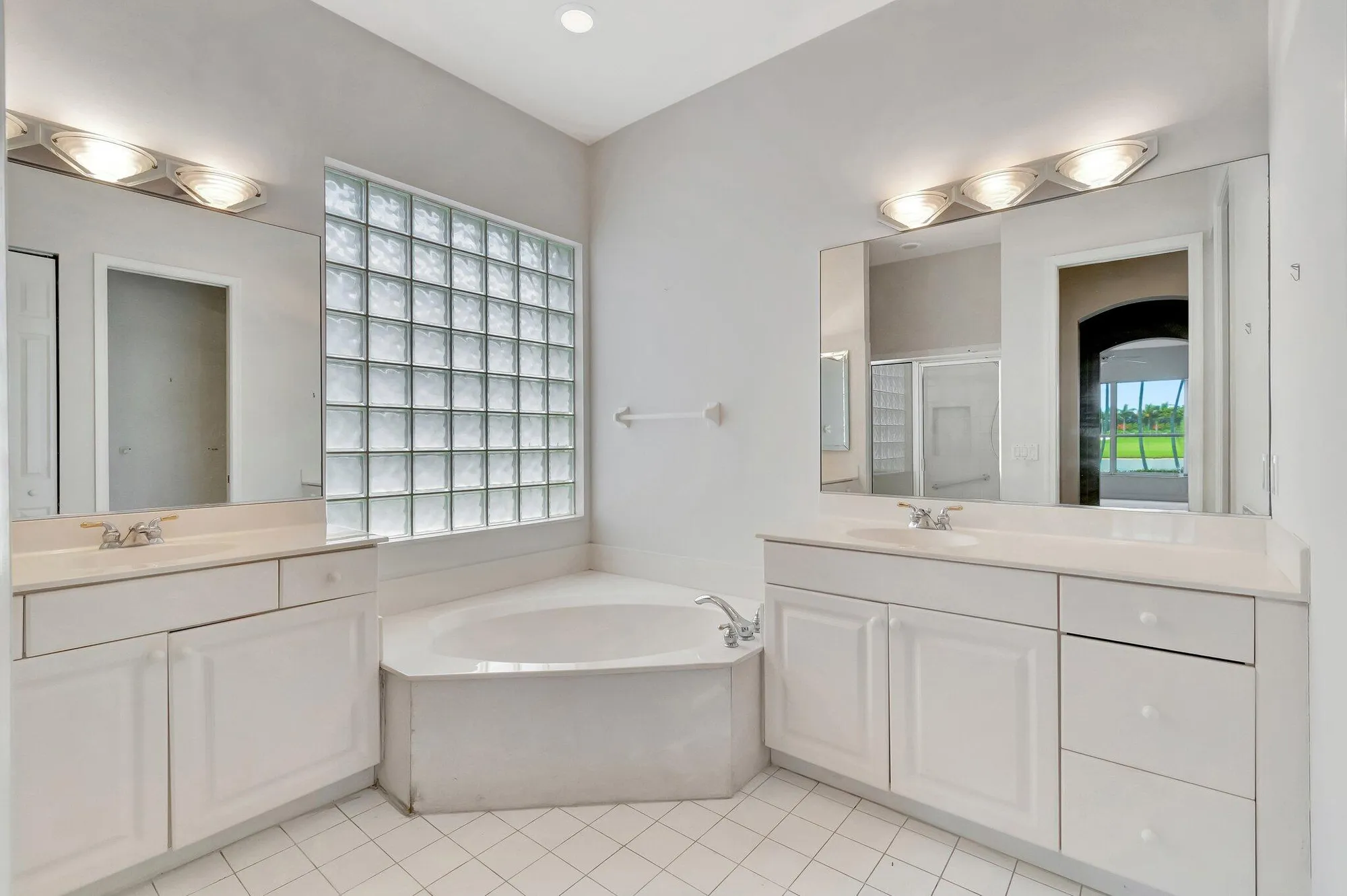 Property Slideshow image 25 of 100 | 6943 fairway lakes dr, Boynton Beach, FL, 33472