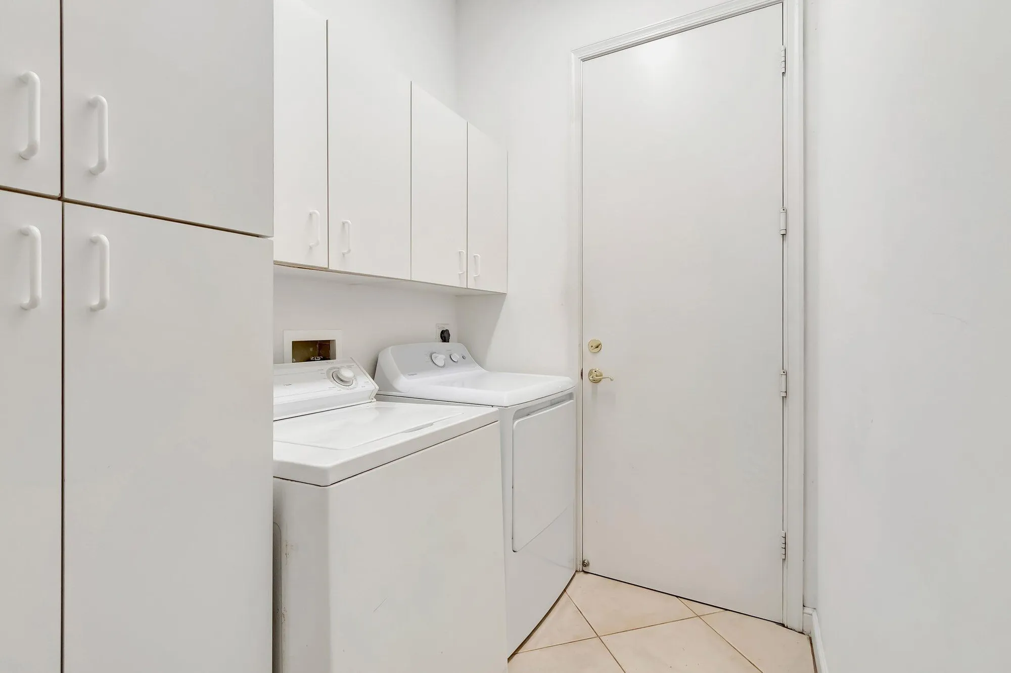 Property Slideshow image 31 of 100 | 6943 fairway lakes dr, Boynton Beach, FL, 33472