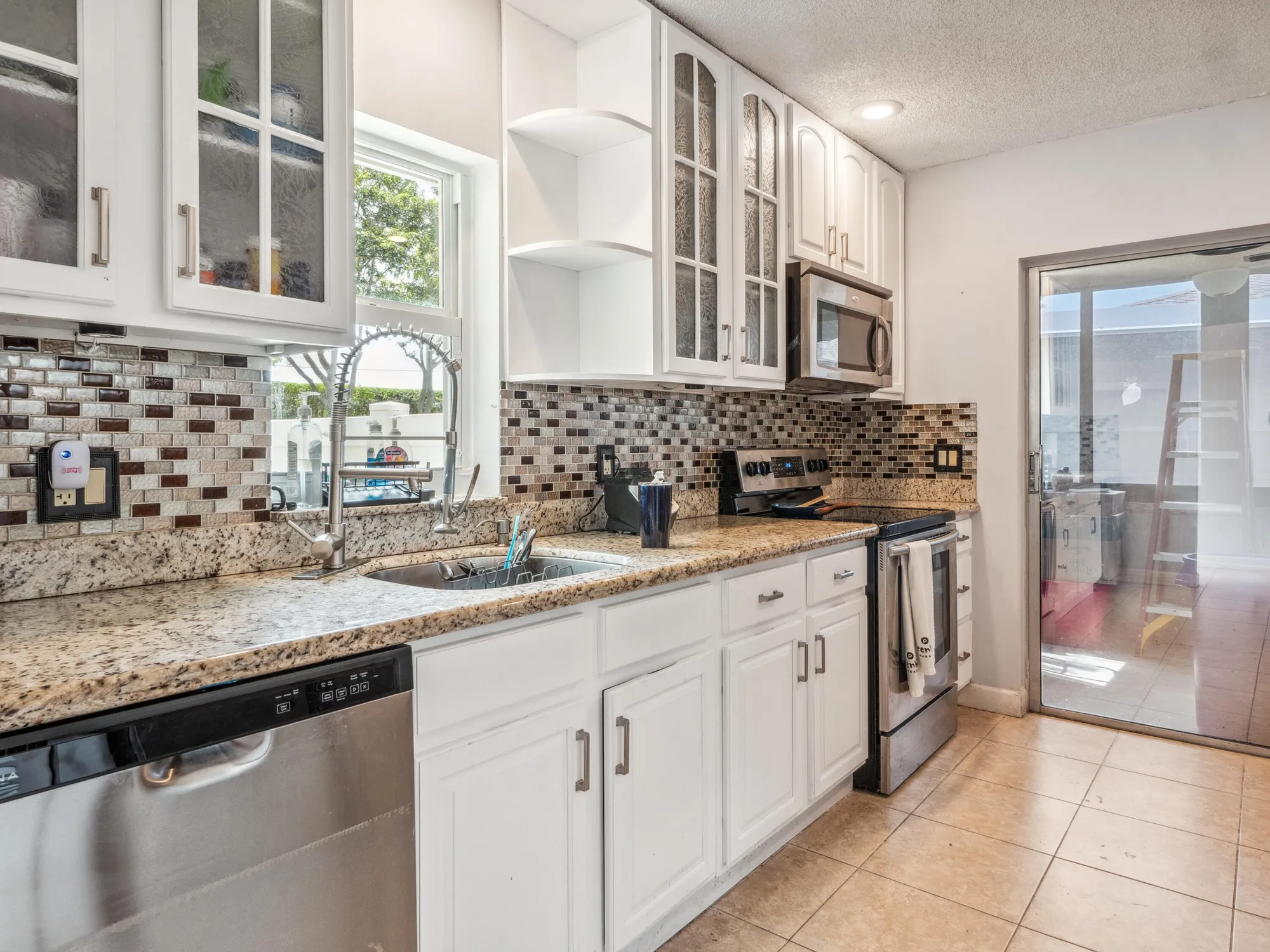 Property Slideshow image 3 of 17 | 8761 echo ln, Boca Raton, FL, 33496