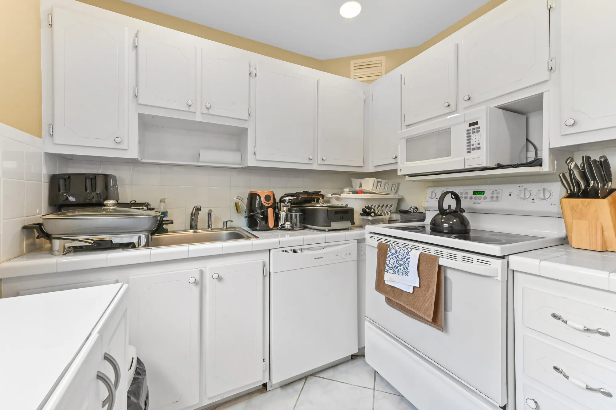 Property Slideshow image 11 of 36 | 160 tuscany c, Delray Beach, FL, 33446