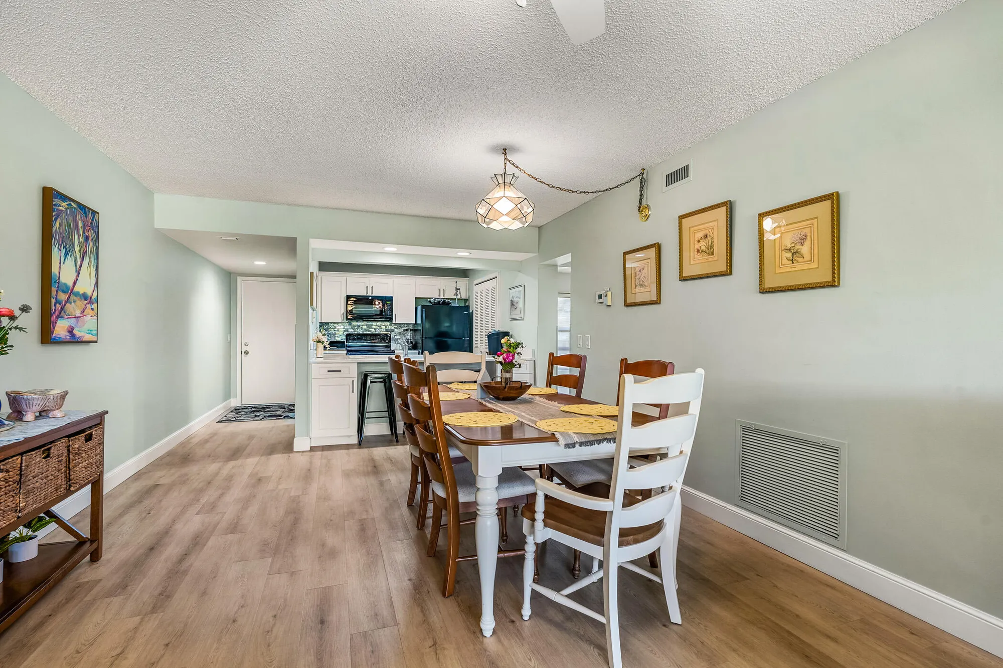 Property Slideshow image 14 of 59 | 28 plantation dr 204, Vero Beach, FL, 32966