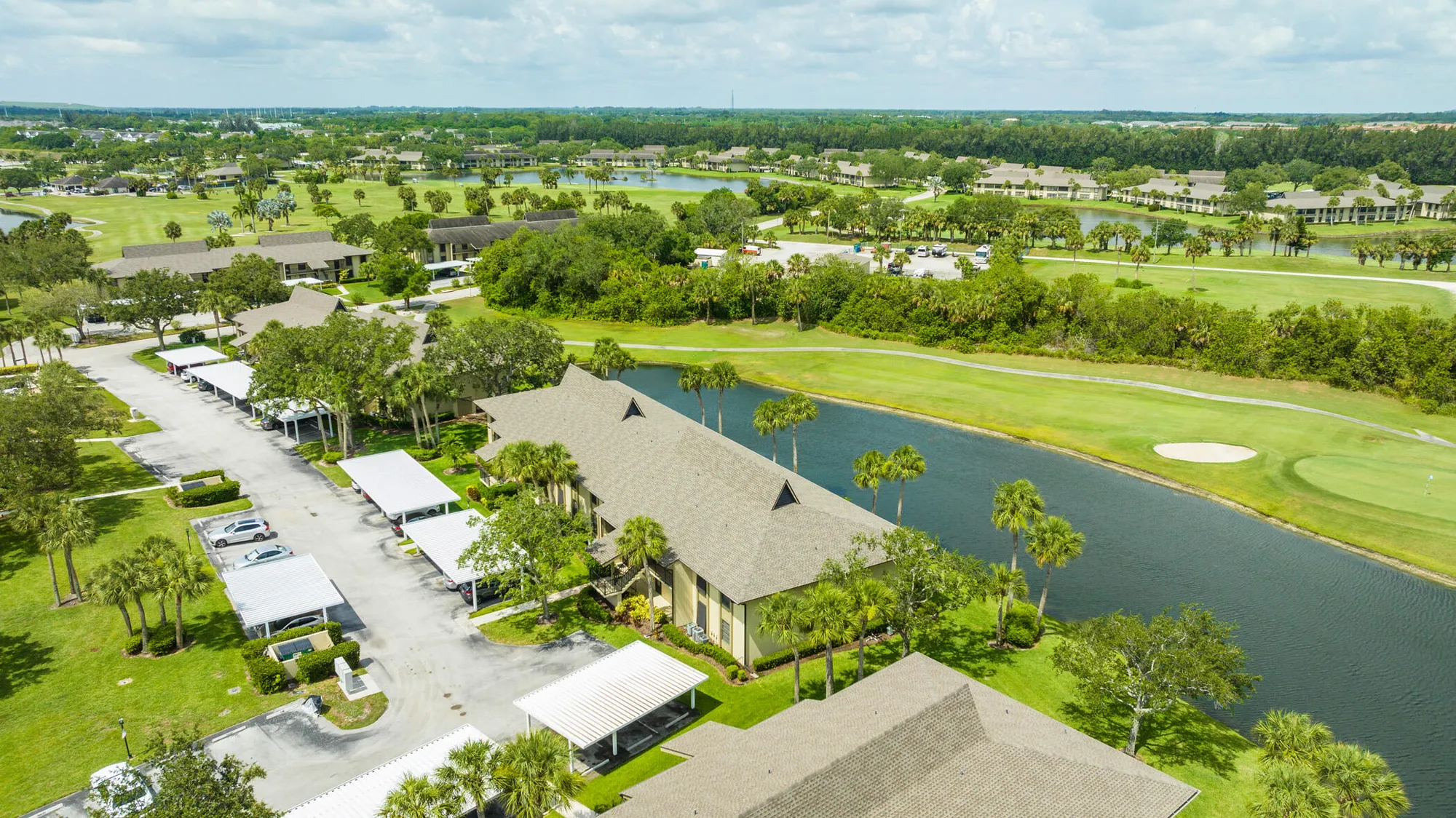 Property Slideshow image 39 of 59 | 28 plantation dr 204, Vero Beach, FL, 32966