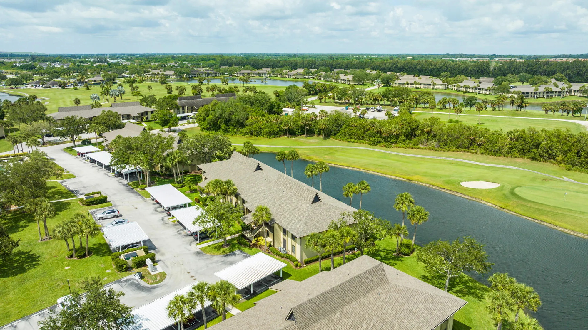 Property Slideshow image 40 of 59 | 28 plantation dr 204, Vero Beach, FL, 32966
