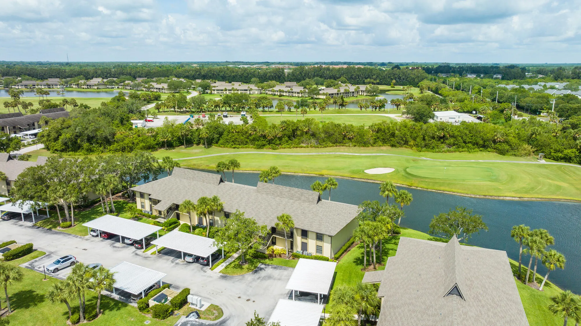 Property Slideshow image 42 of 59 | 28 plantation dr 204, Vero Beach, FL, 32966