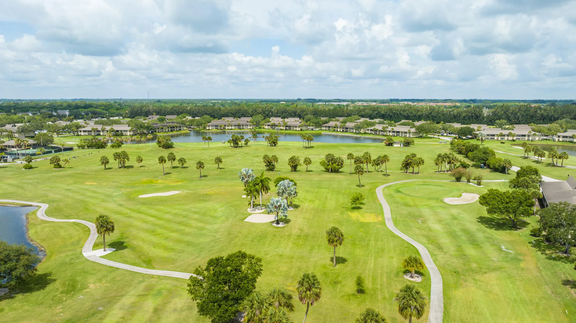 Property Slideshow image 47 of 59 | 28 plantation dr 204, Vero Beach, FL, 32966