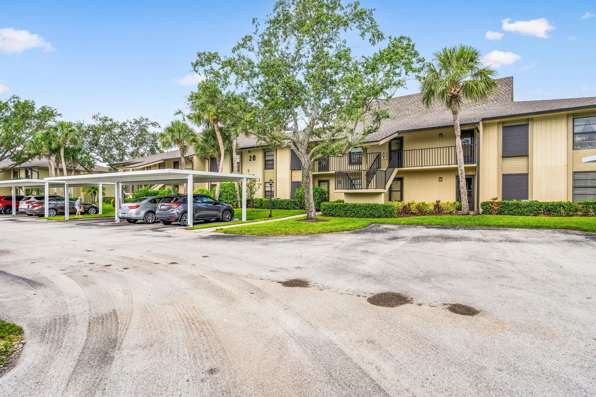 Property Slideshow image 54 of 59 | 28 plantation dr 204, Vero Beach, FL, 32966