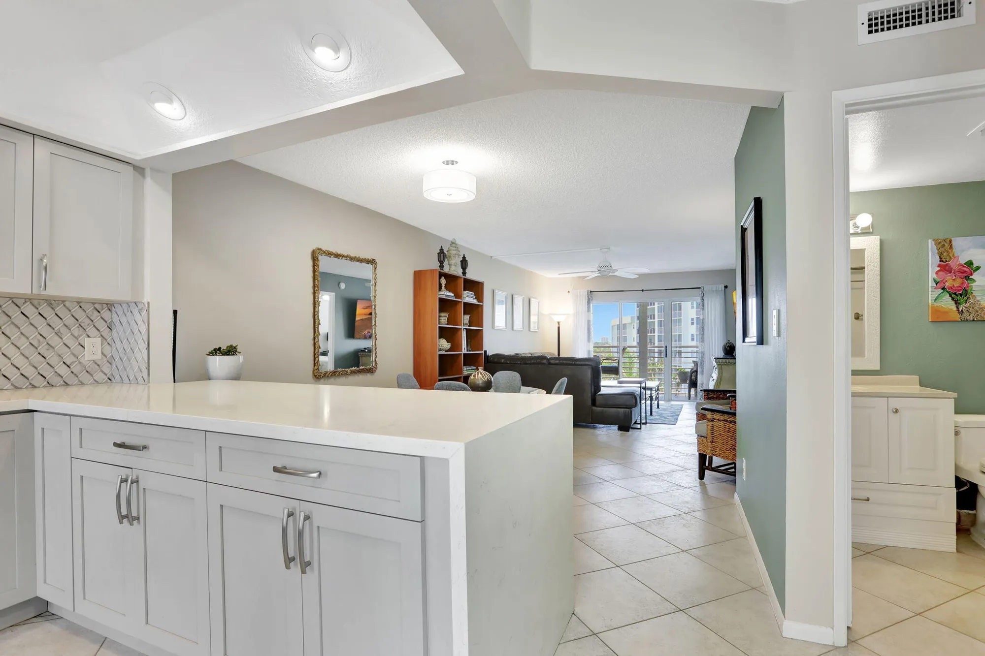 Property Slideshow image 2 of 33 | 2731 ne 14th street cswy 702, Pompano Beach, FL, 33062