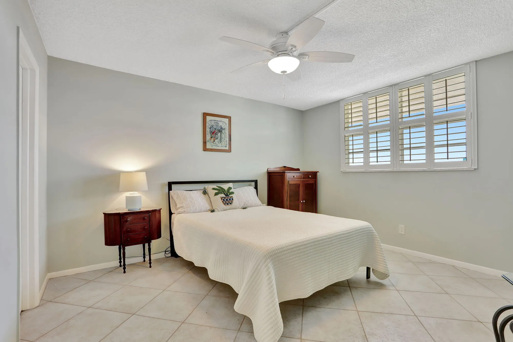 Property Slideshow image 7 of 33 | 2731 ne 14th street cswy 702, Pompano Beach, FL, 33062