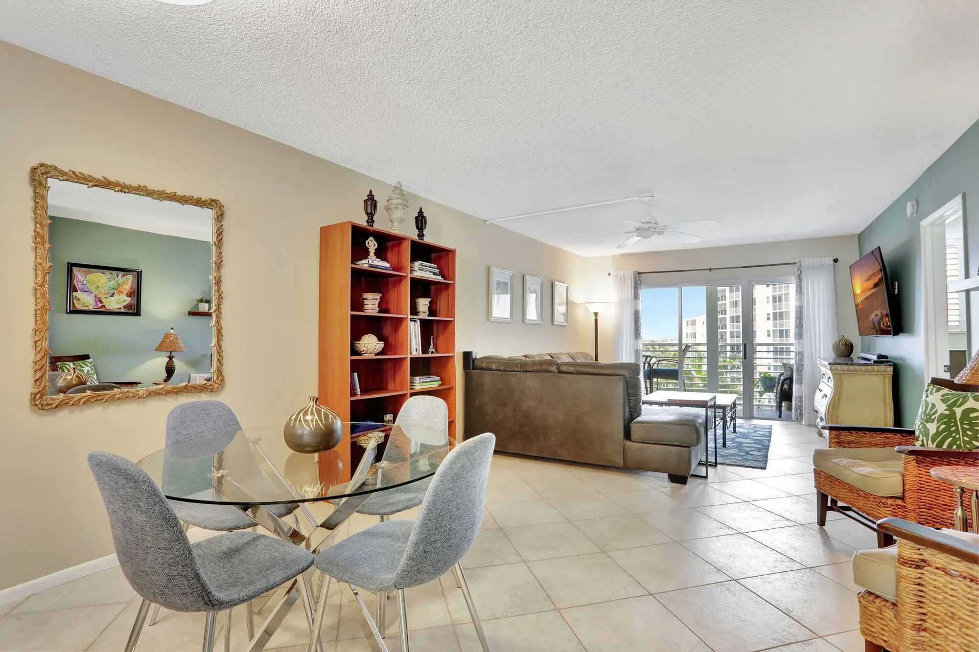 Property Slideshow image 11 of 33 | 2731 ne 14th street cswy 702, Pompano Beach, FL, 33062
