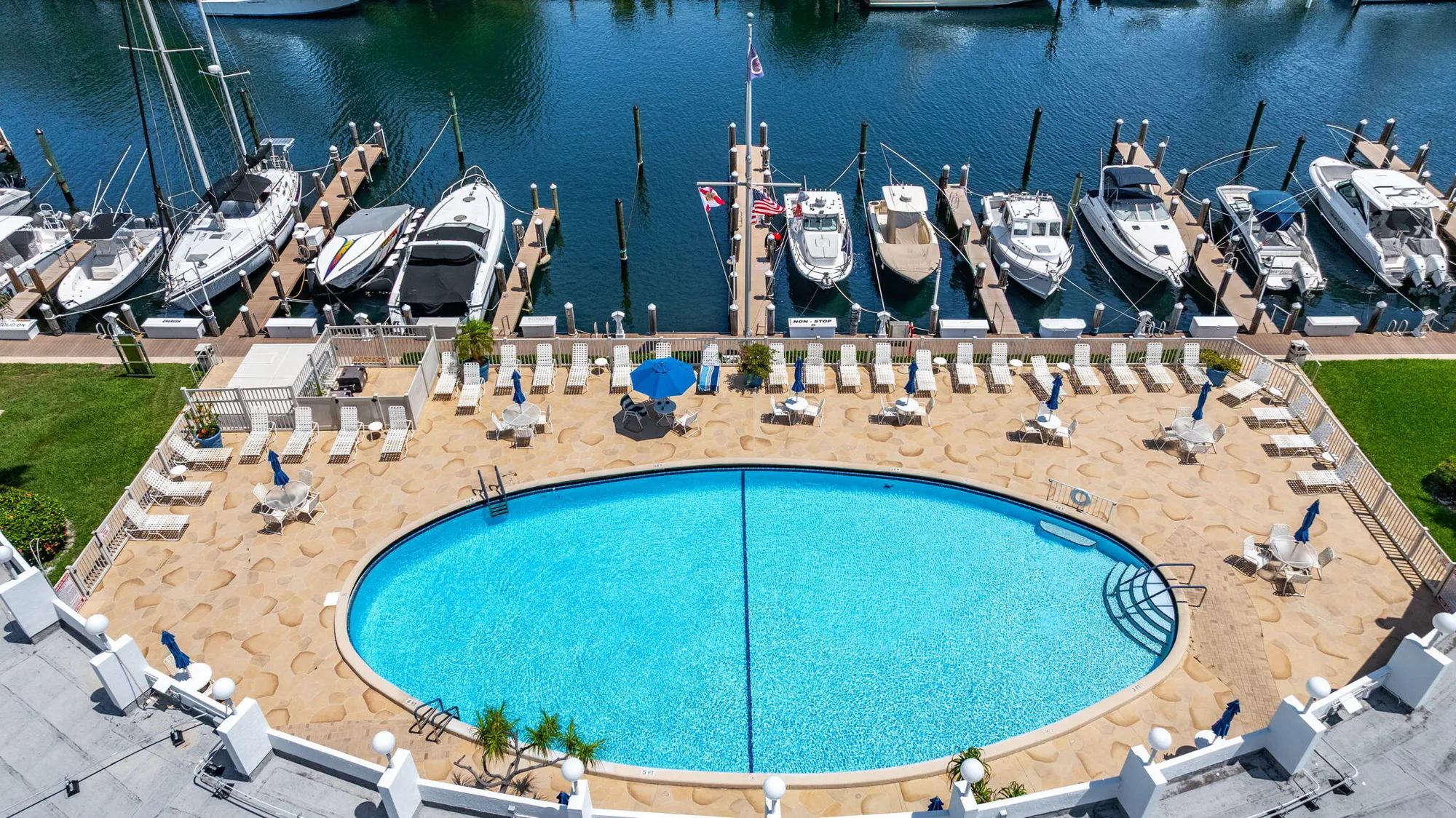 Property Slideshow image 27 of 33 | 2731 ne 14th street cswy 702, Pompano Beach, FL, 33062