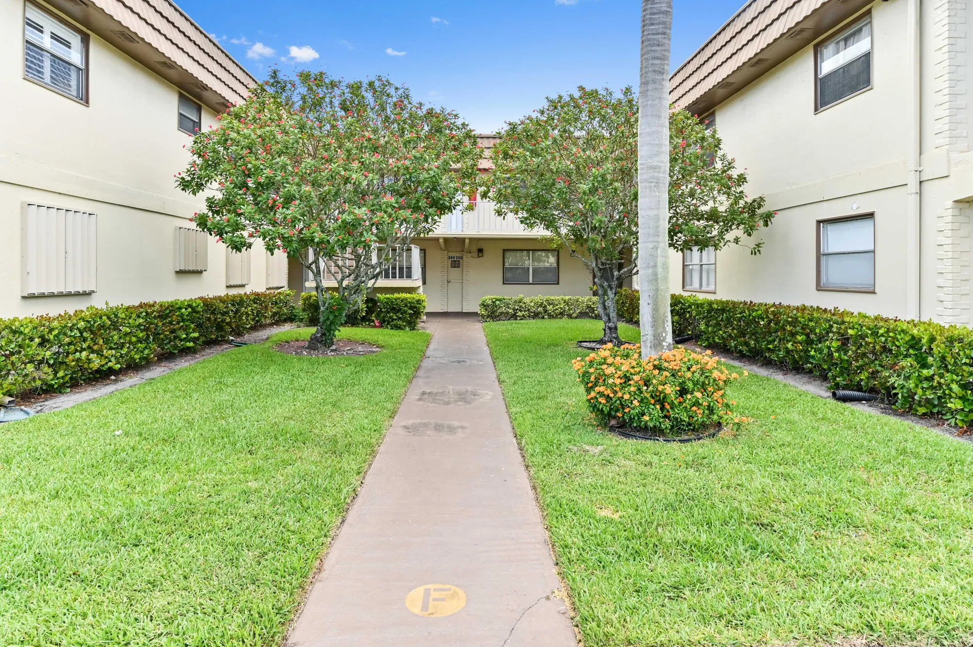 Property Slideshow image 21 of 27 | 271 saxony f, Delray Beach, FL, 33446