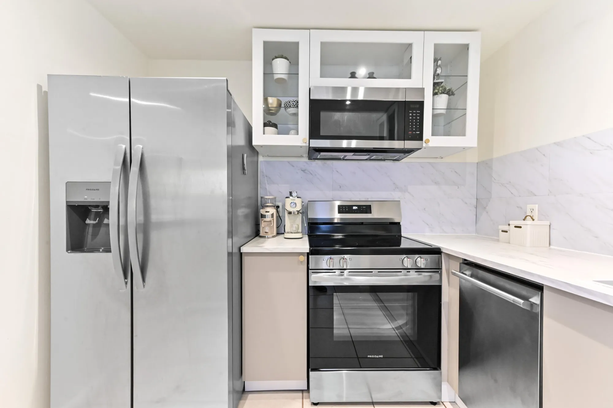 Property Slideshow image 10 of 27 | 271 saxony f, Delray Beach, FL, 33446