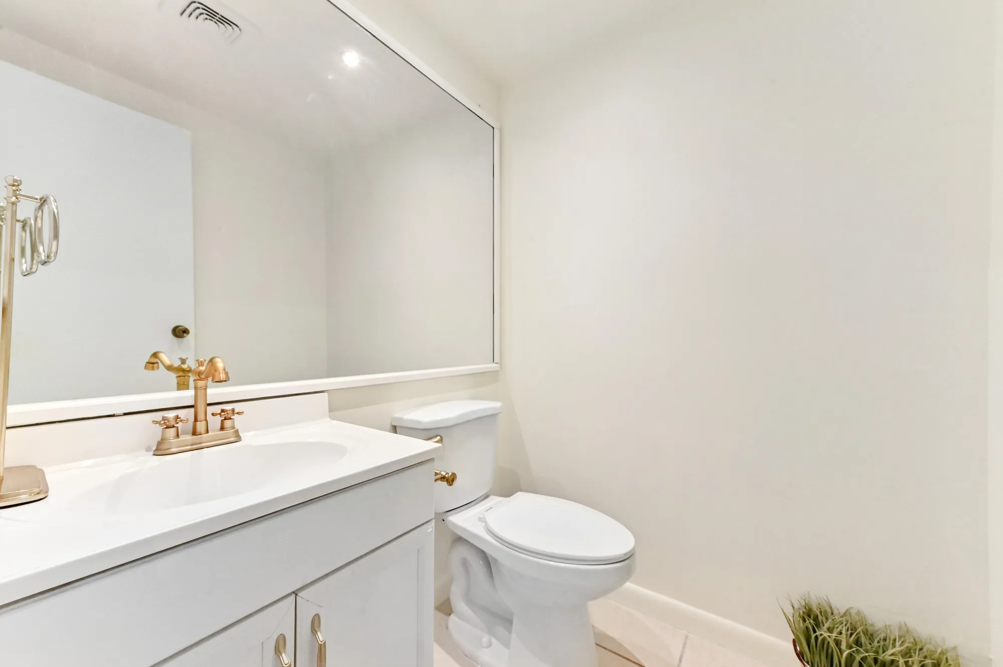 Property Slideshow image 11 of 27 | 271 saxony f, Delray Beach, FL, 33446