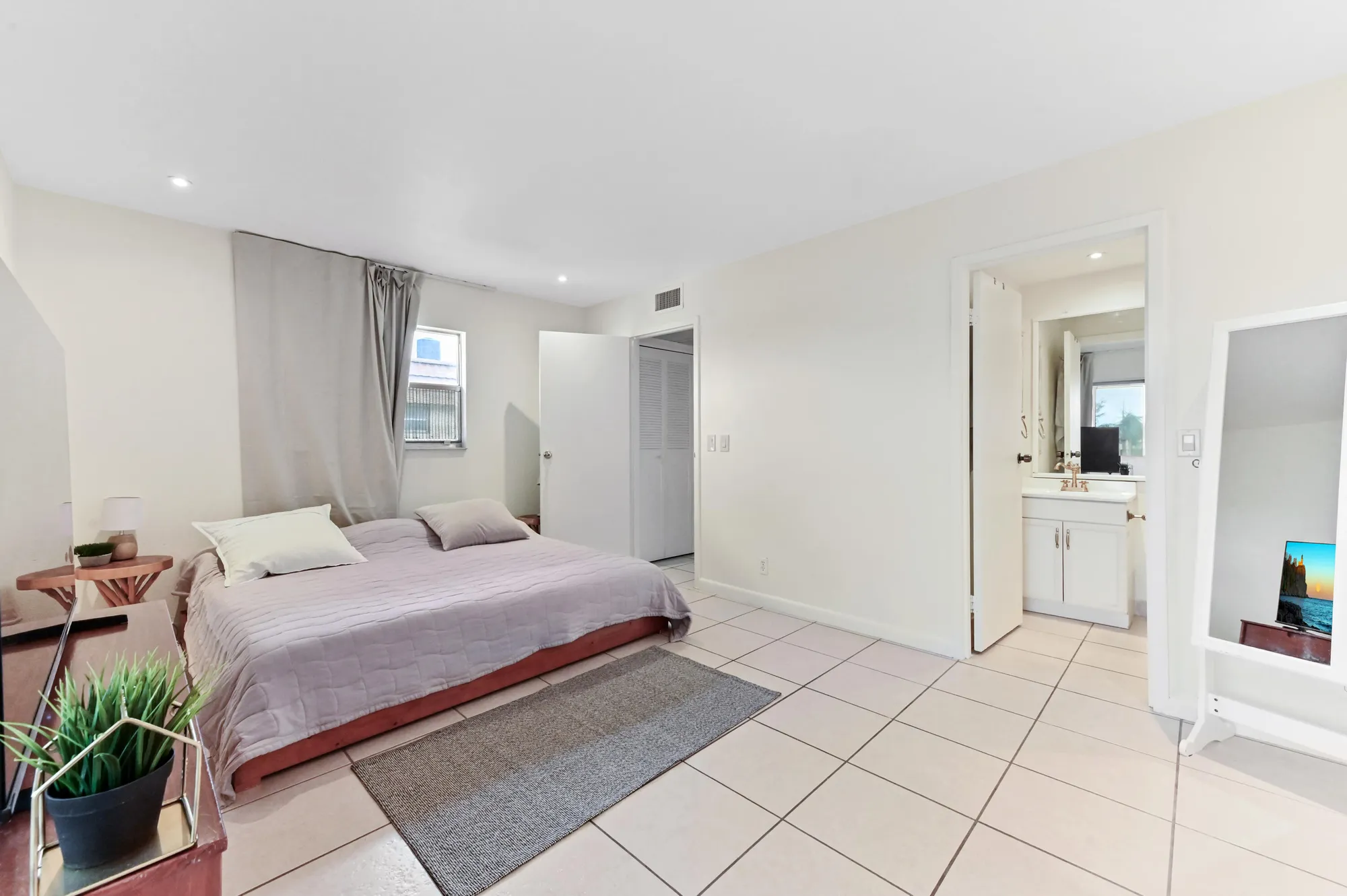 Property Slideshow image 14 of 27 | 271 saxony f, Delray Beach, FL, 33446