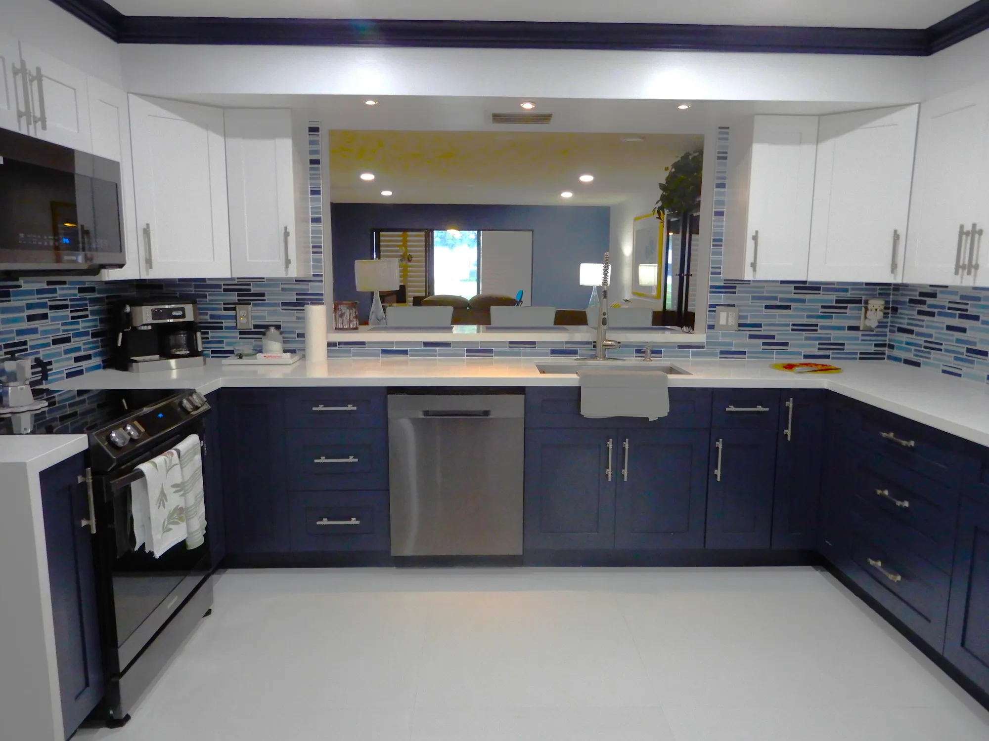 Property Slideshow image 4 of 30 | 9692 sills dr 103, Boynton Beach, FL, 33437