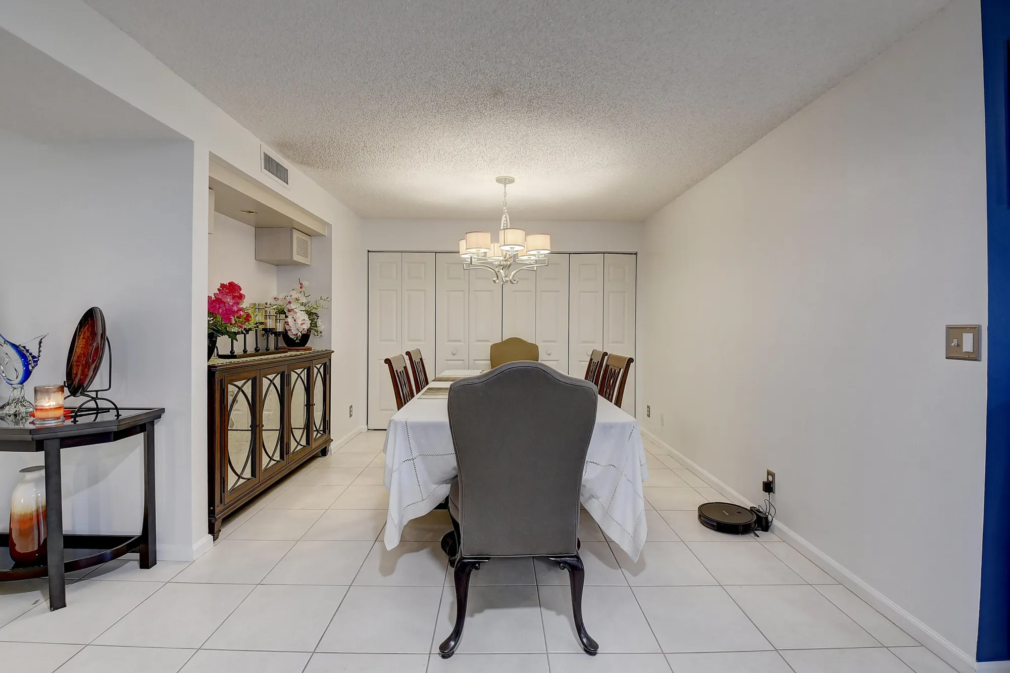 Property Slideshow image 10 of 30 | 9692 sills dr 103, Boynton Beach, FL, 33437