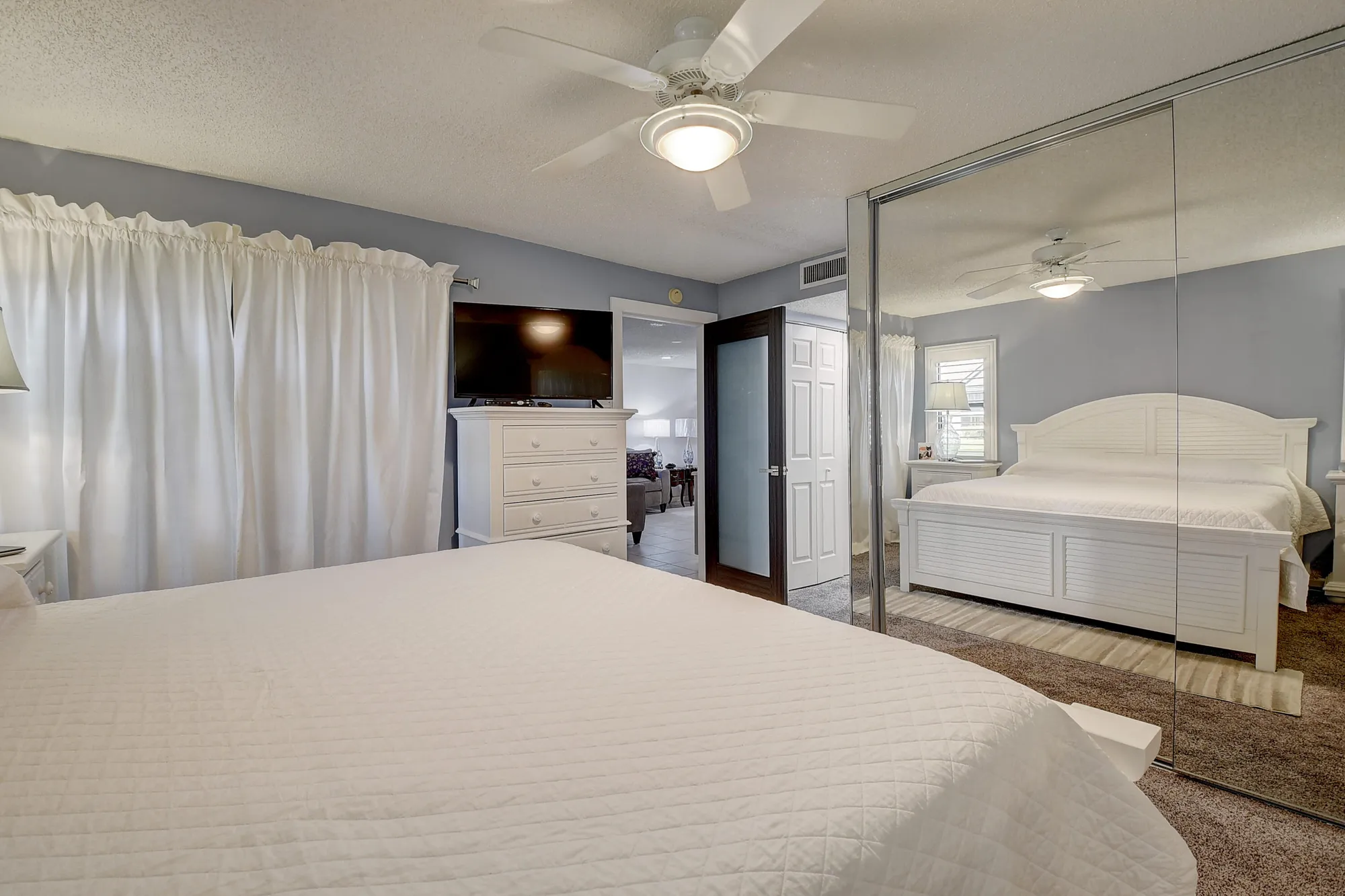 Property Slideshow image 15 of 30 | 9692 sills dr 103, Boynton Beach, FL, 33437