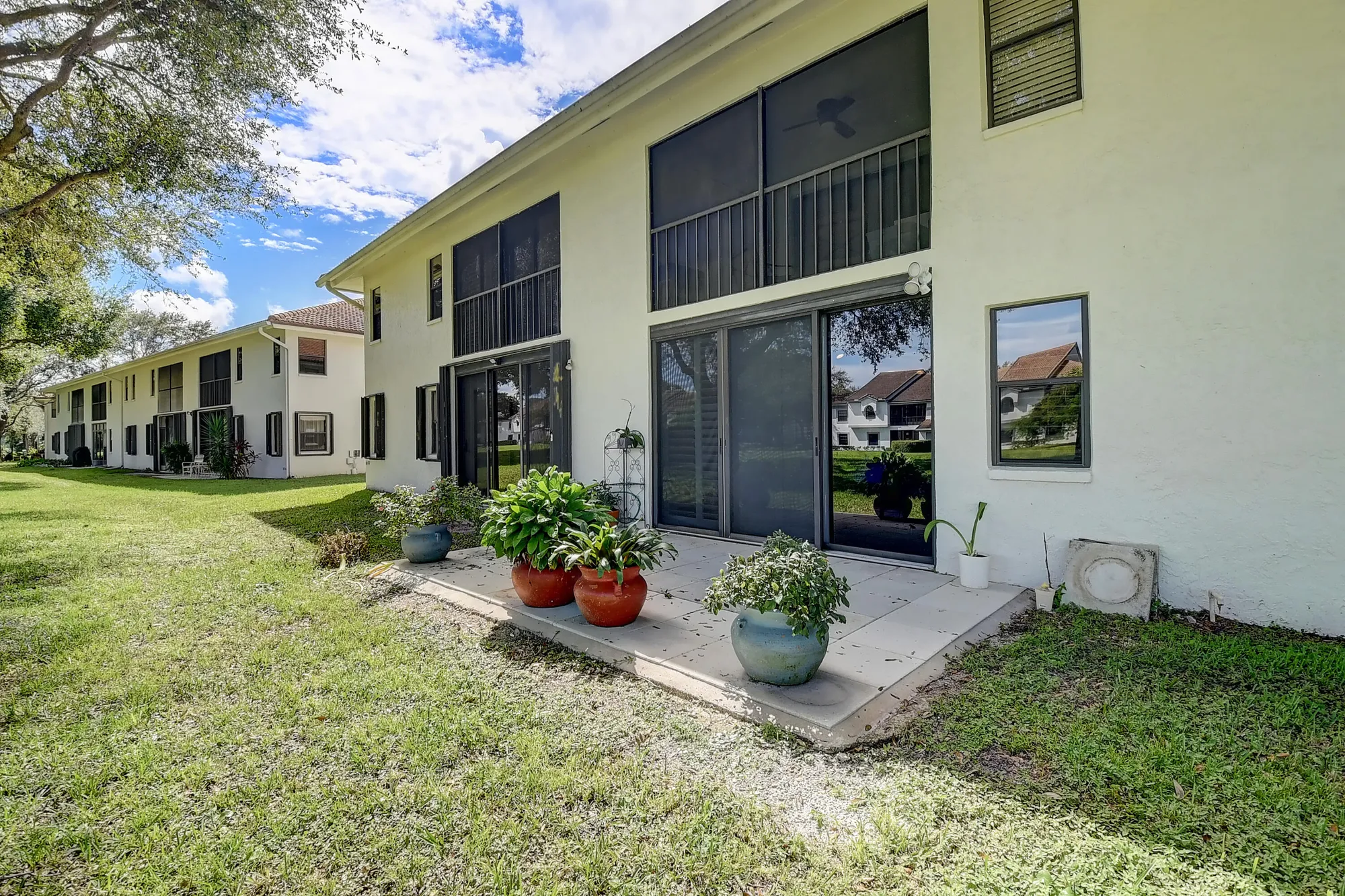 Property Slideshow image 23 of 30 | 9692 sills dr 103, Boynton Beach, FL, 33437